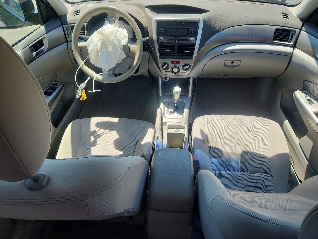 2010 Subaru Forester 2.5x Premium Gray vin: JF2SH6CC7AH719616