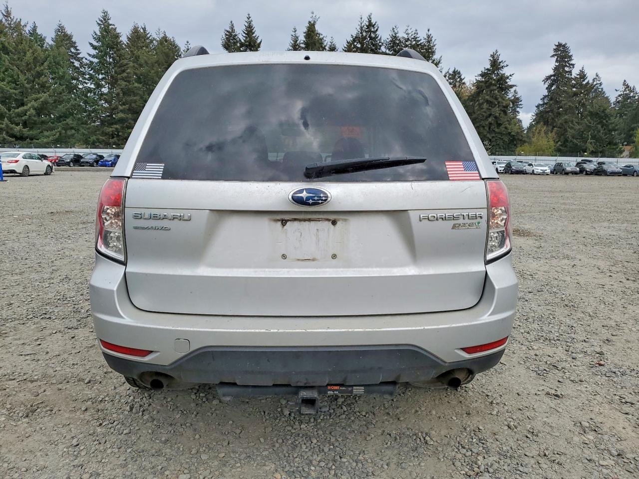 2010 Subaru Forester Silver vin: JF2SH6CC7AH720992
