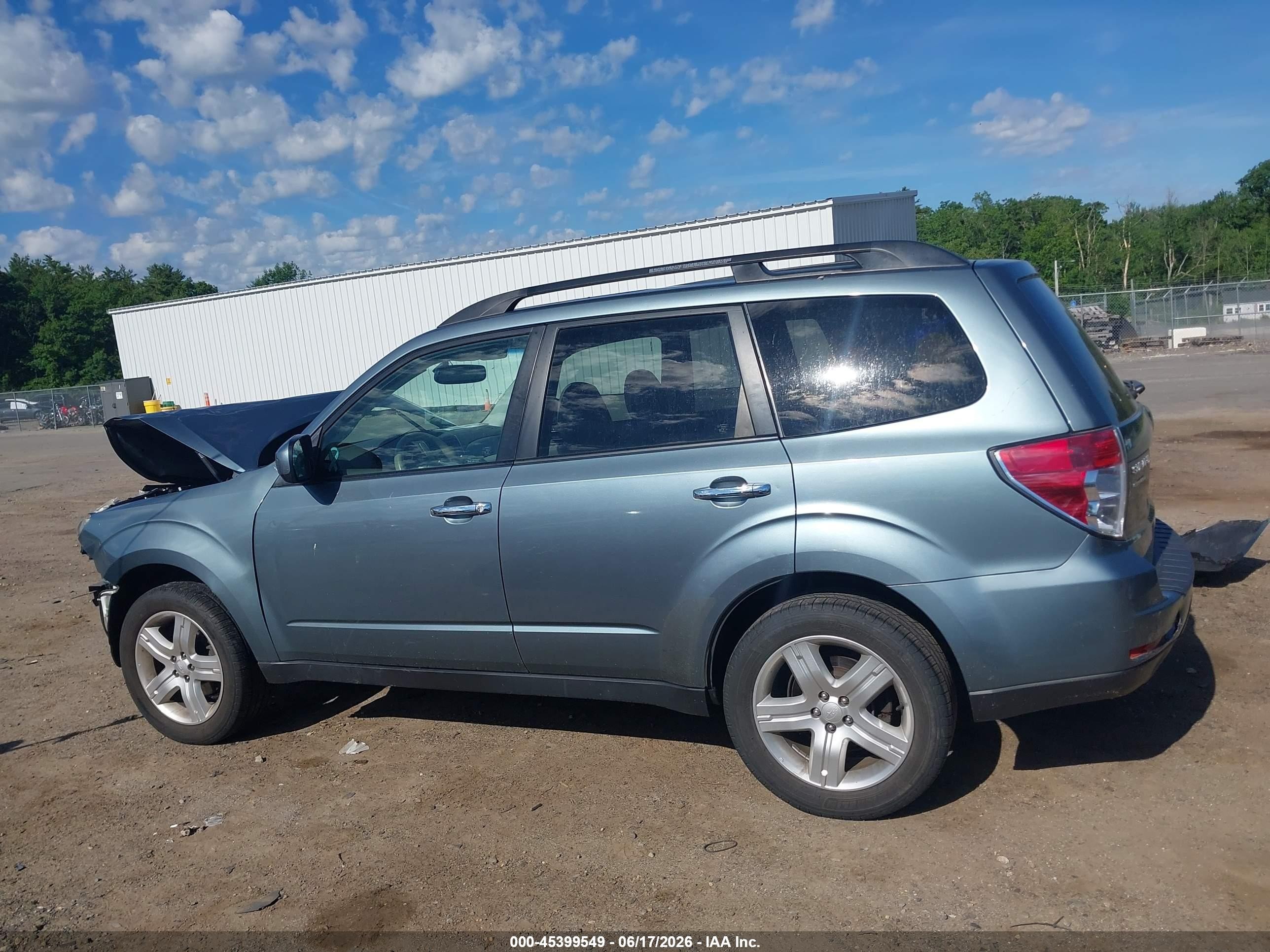 2010 Subaru Forester 2.5x Premium Green vin: JF2SH6CC7AH730860