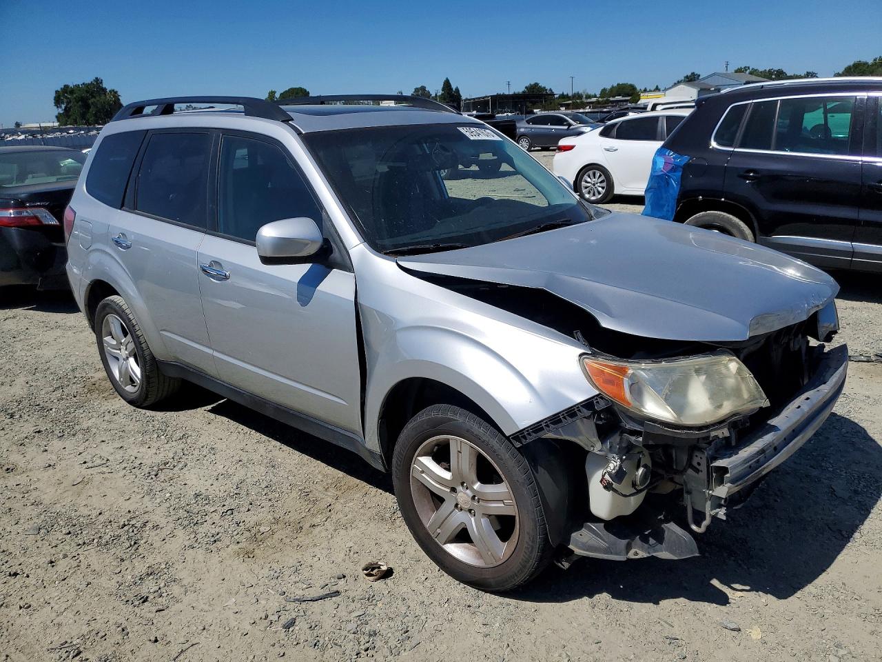2010 Subaru Forester 2.5x Premium Silver vin: JF2SH6CC7AH733421