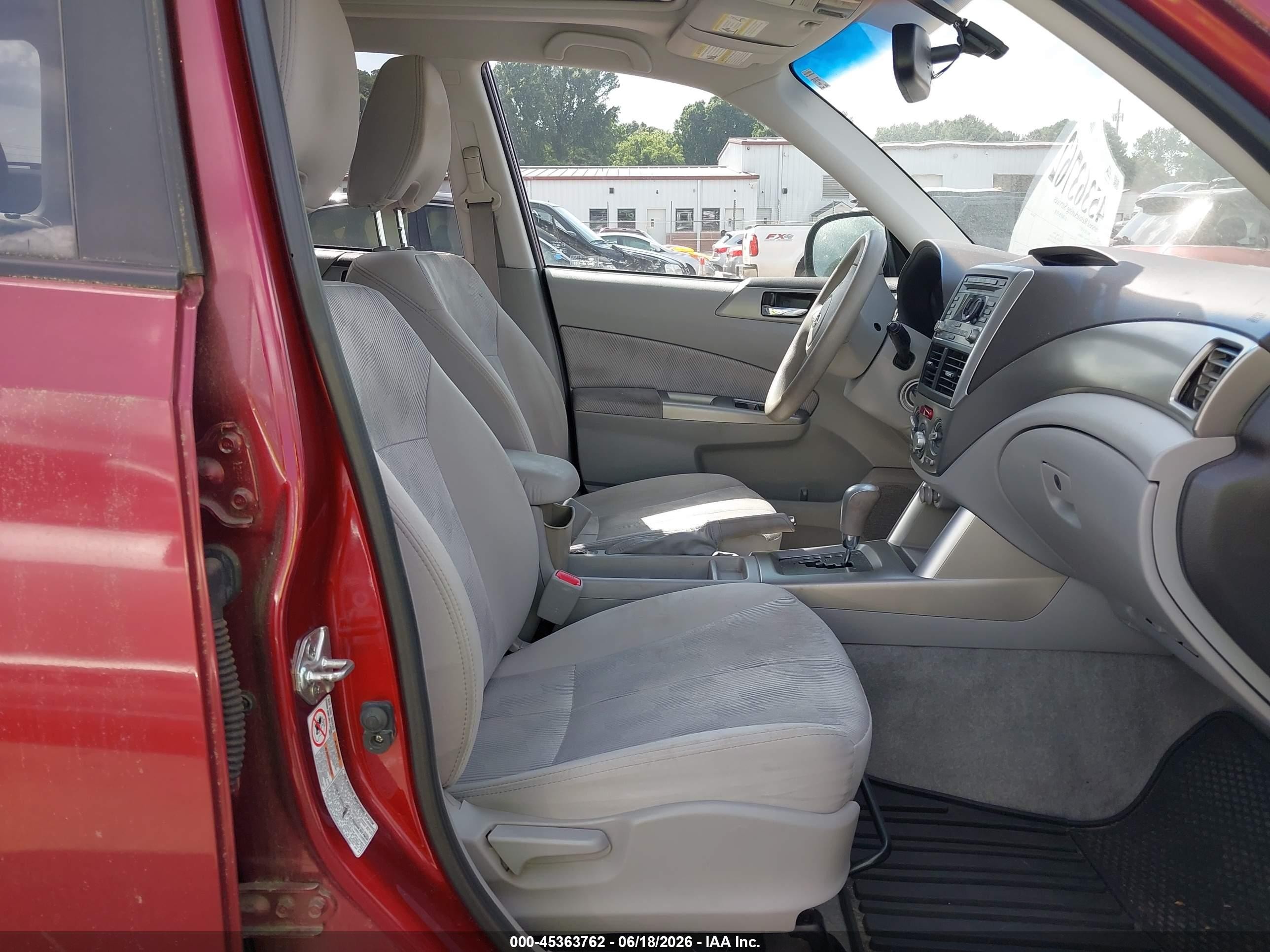 2010 Subaru Forester 2.5x Premium Красный vin: JF2SH6CC7AH746816