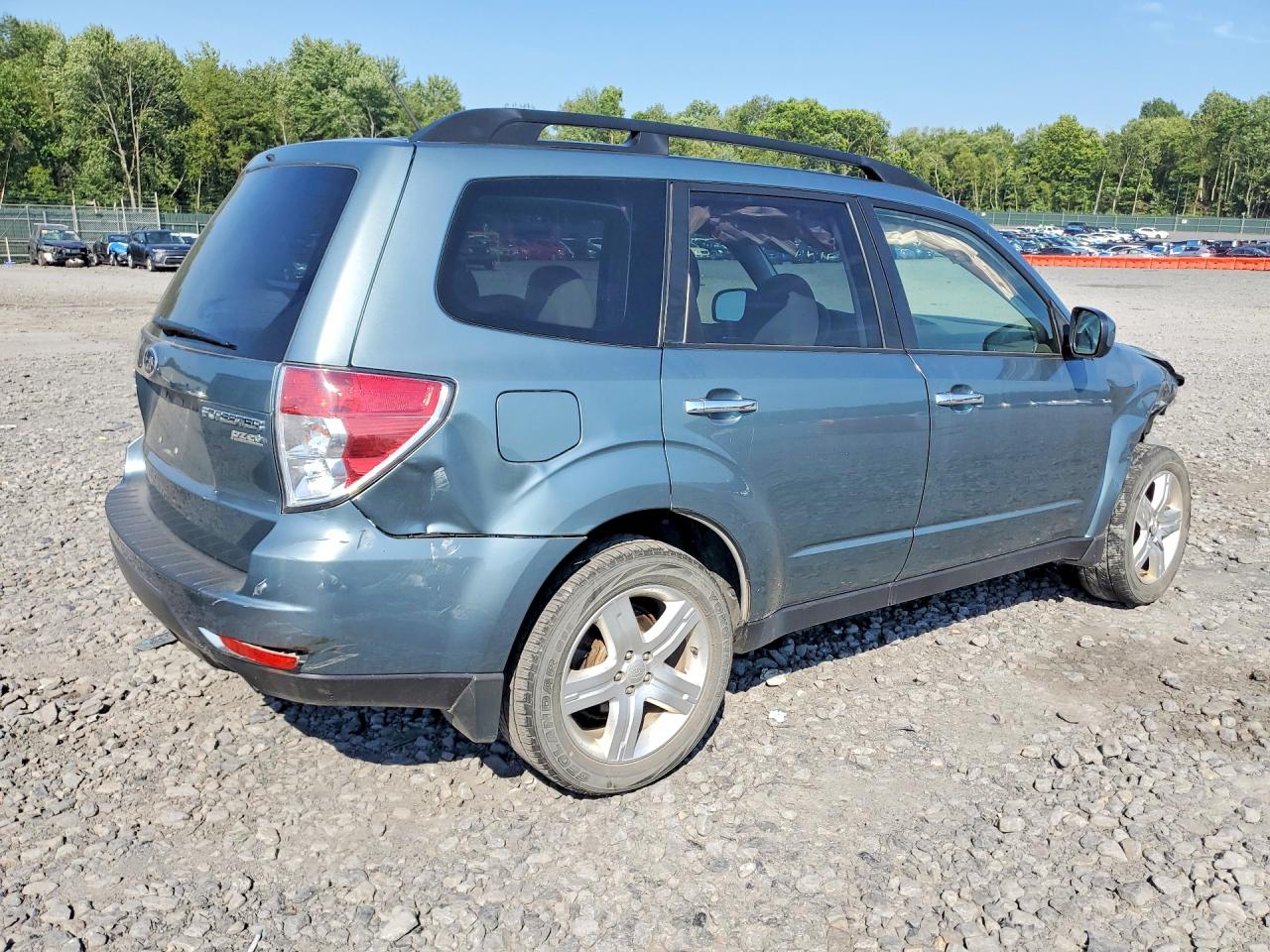 2010 Subaru Forester 2.5x Premium Blue vin: JF2SH6CC7AH759792