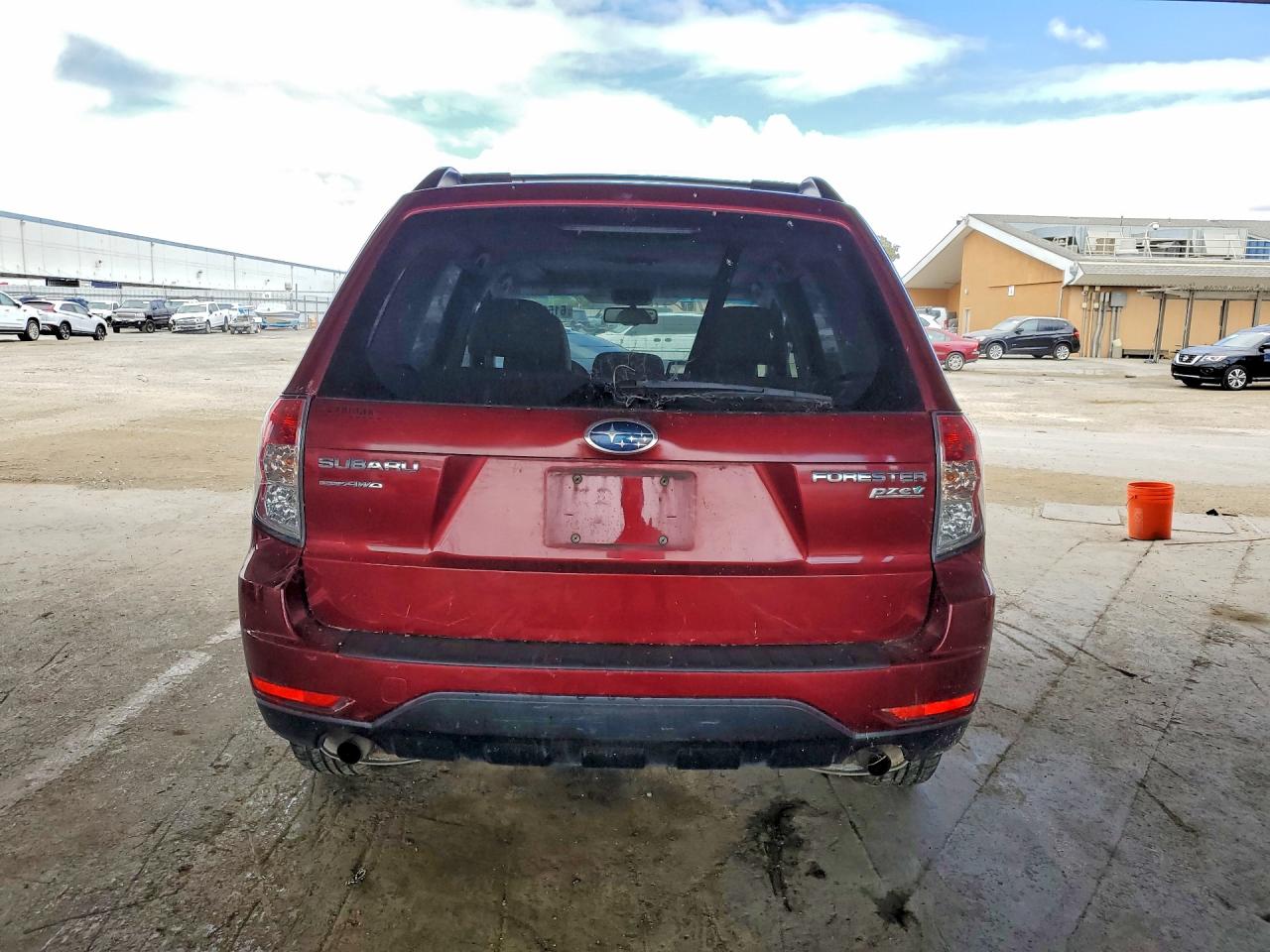 2010 Subaru Forester 2.5x Premium Burgundy vin: JF2SH6CC7AH786409