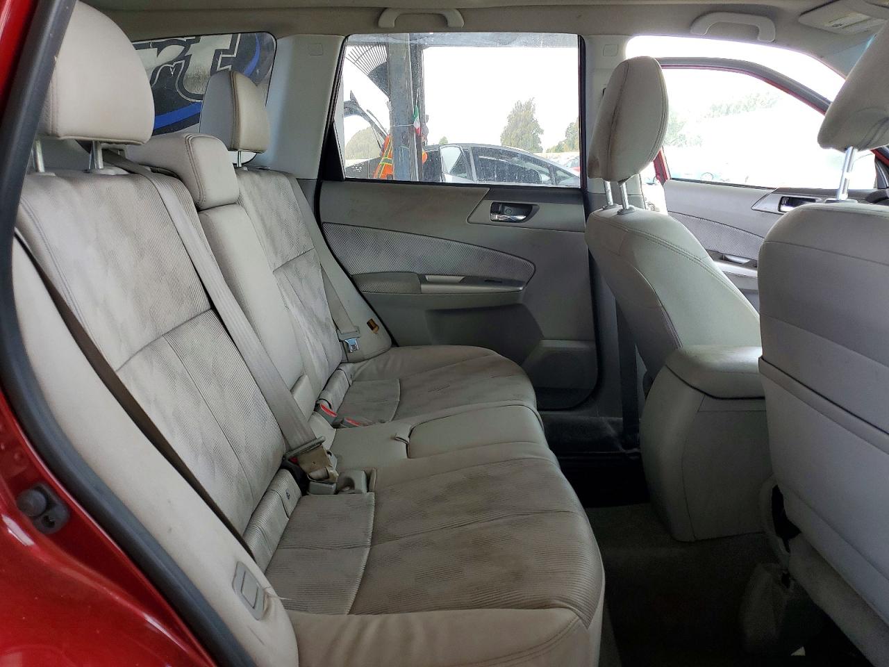 2010 Subaru Forester 2.5x Premium Burgundy vin: JF2SH6CC7AH786409
