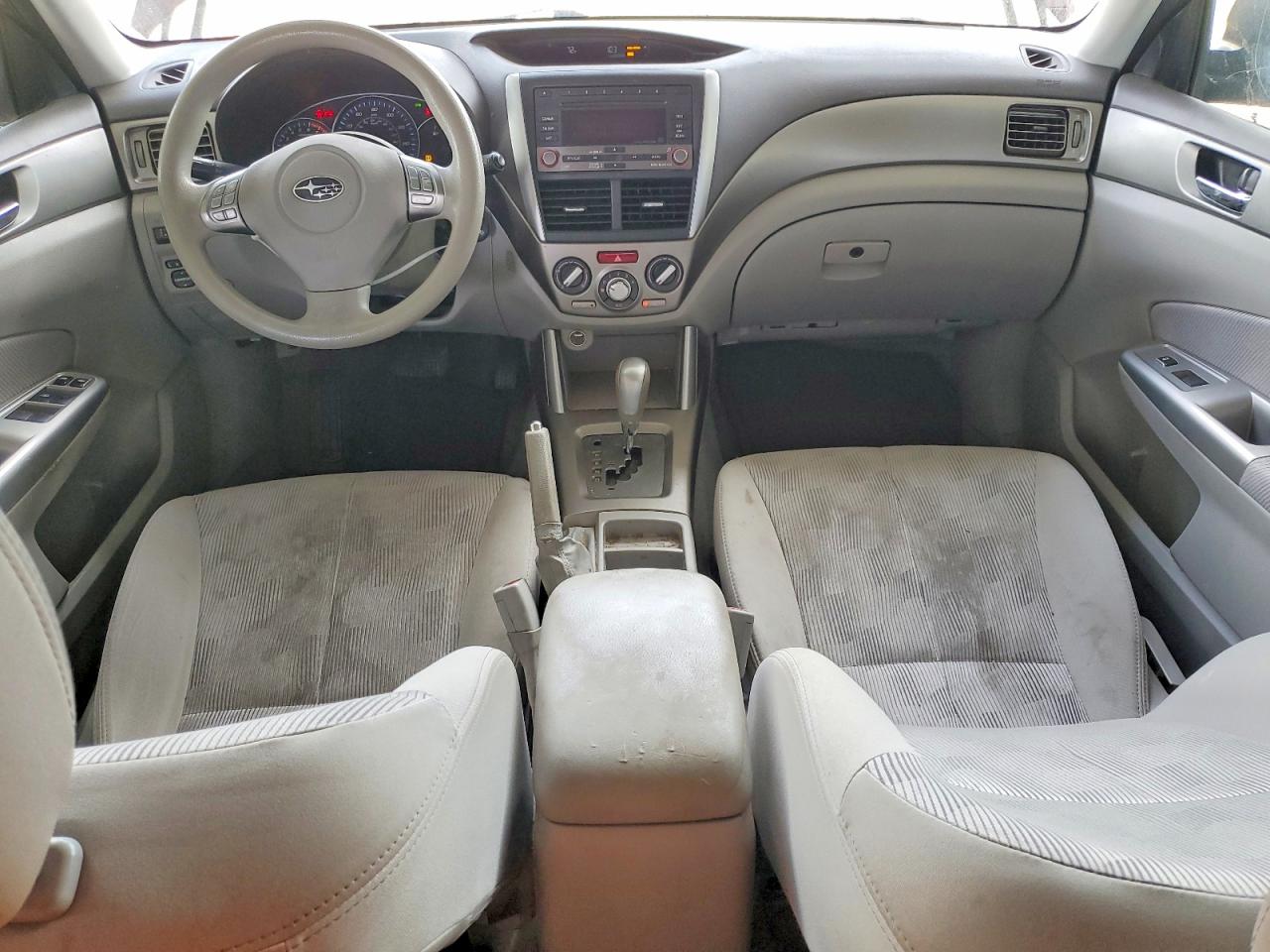 2010 Subaru Forester 2.5x Premium Burgundy vin: JF2SH6CC7AH786409