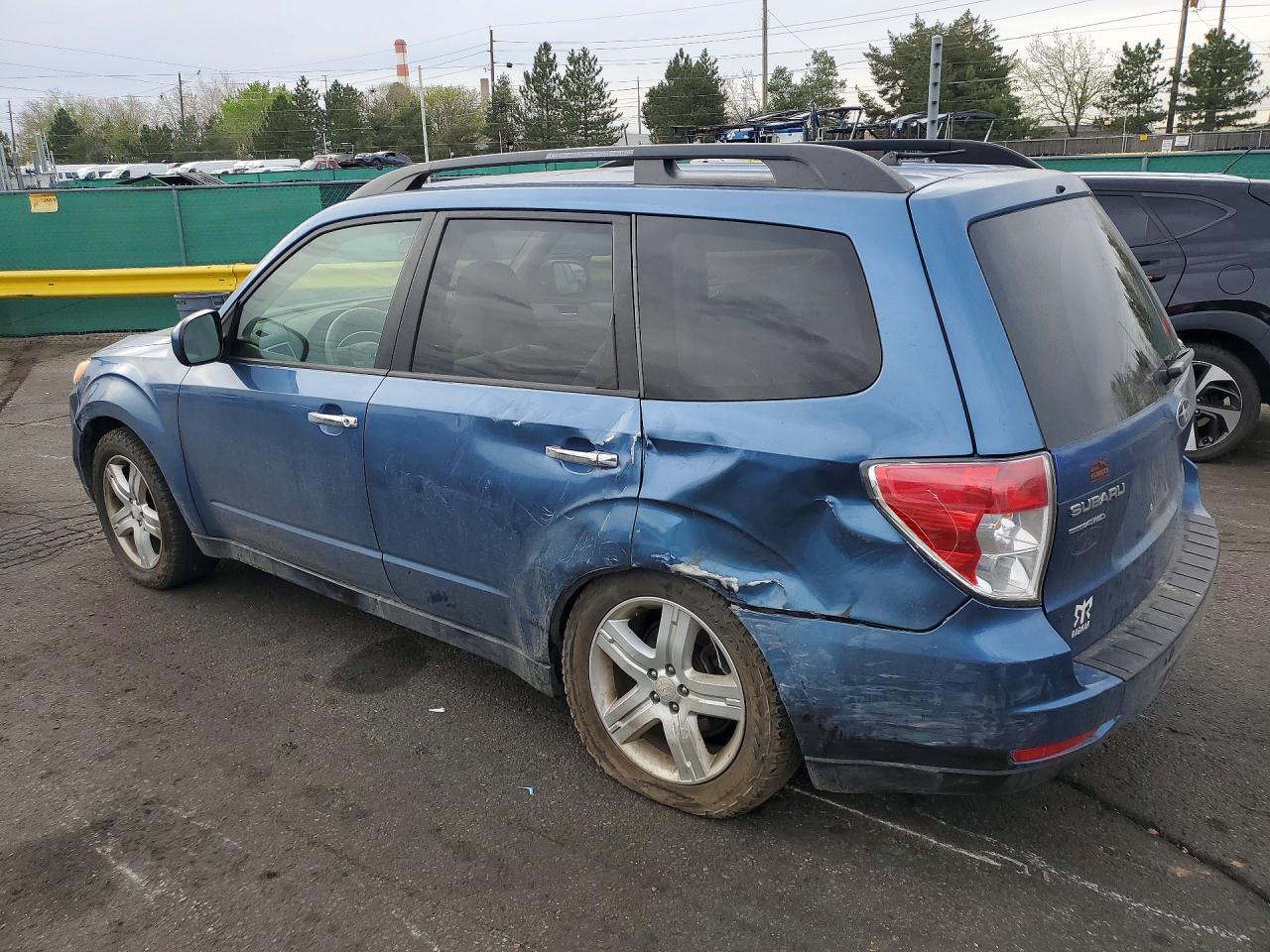 2010 Subaru Forester 2.5x Premium Blue vin: JF2SH6CC7AH909173