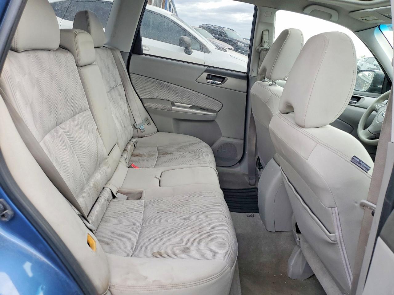 2010 Subaru Forester 2.5x Premium Blue vin: JF2SH6CC7AH909173