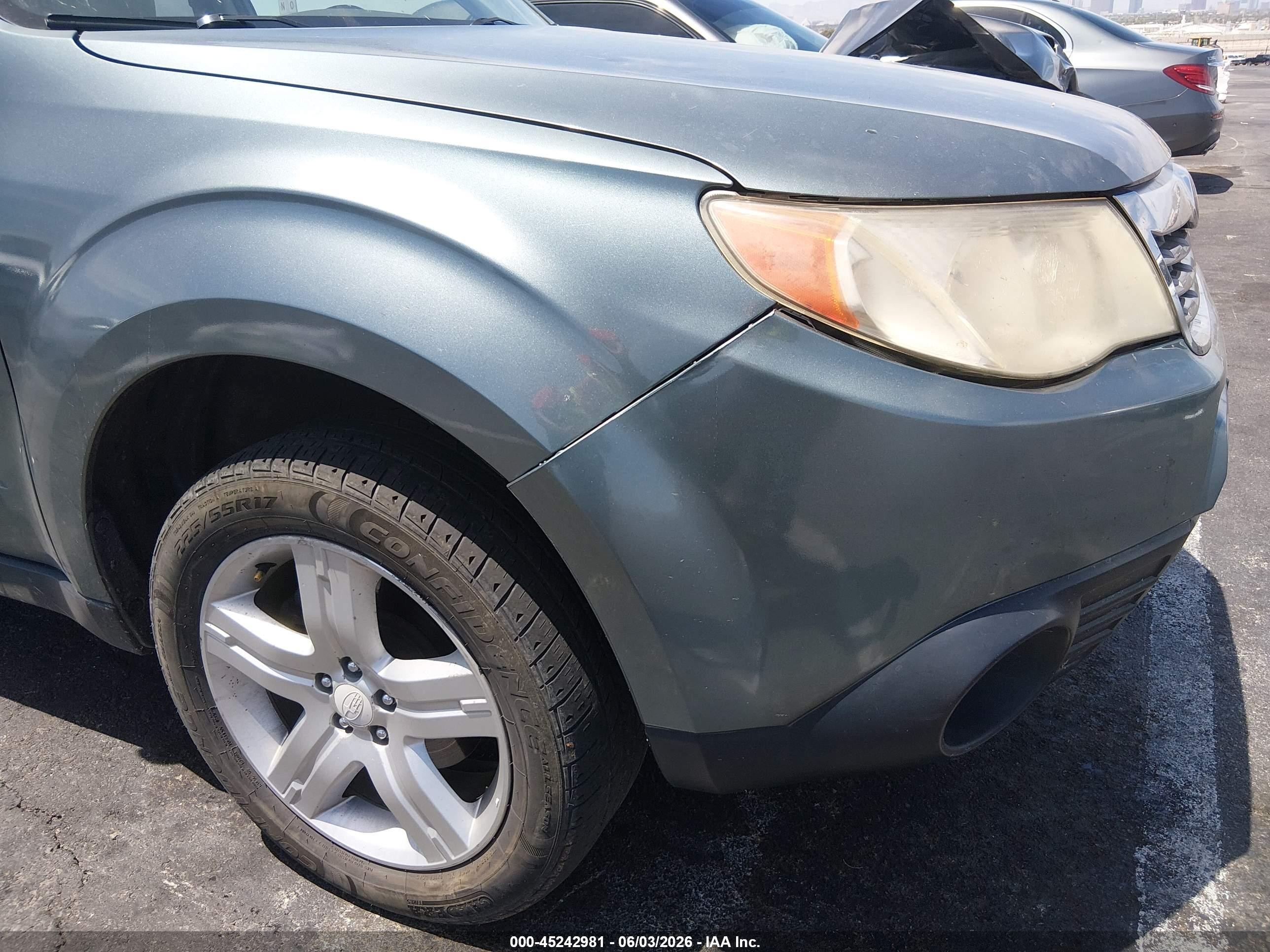2010 Subaru Forester 2.5x Premium Turquoise vin: JF2SH6CC8AG762335