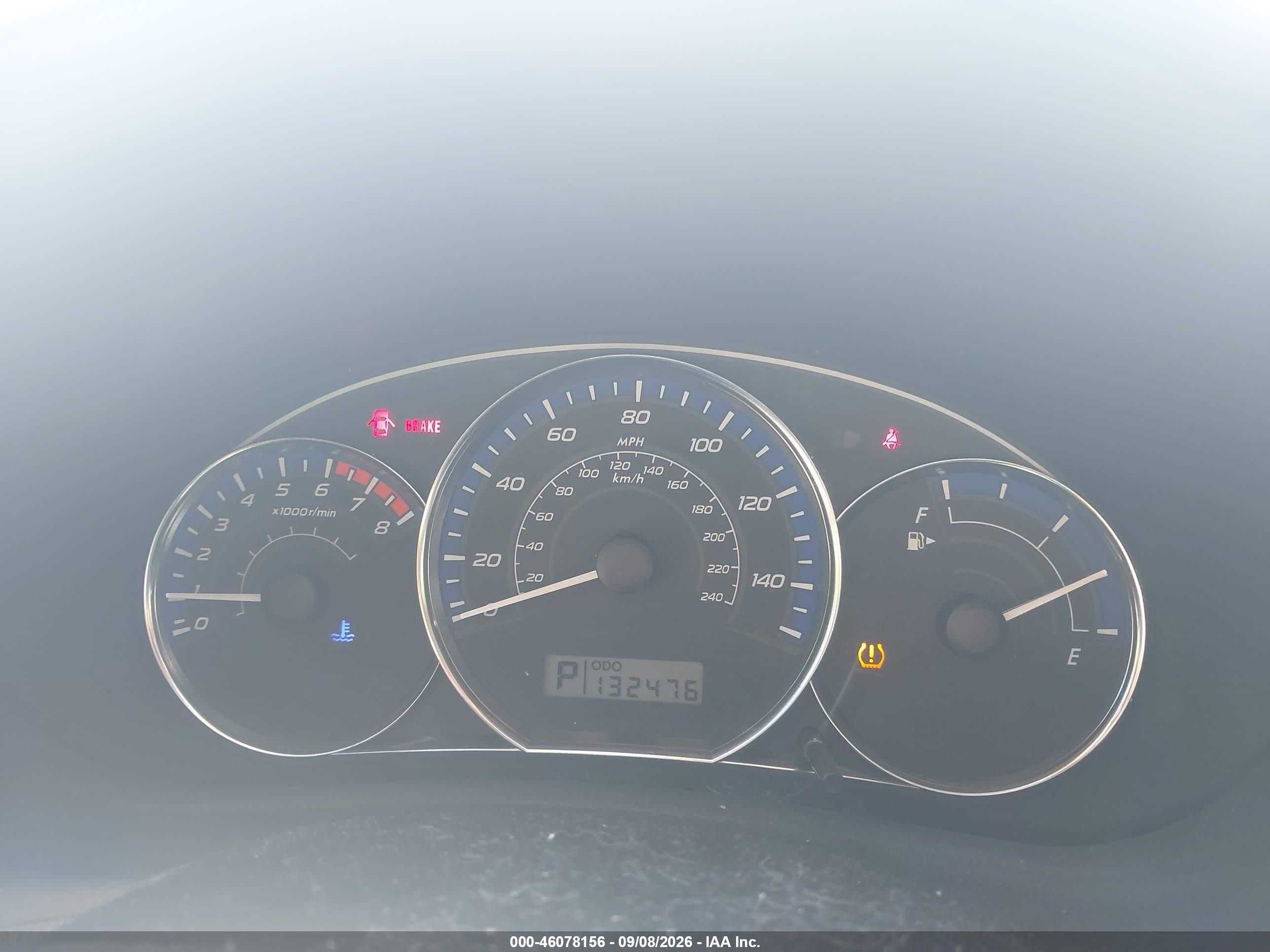 2010 Subaru Forester 2.5x Premium Серебряный vin: JF2SH6CC8AH716868