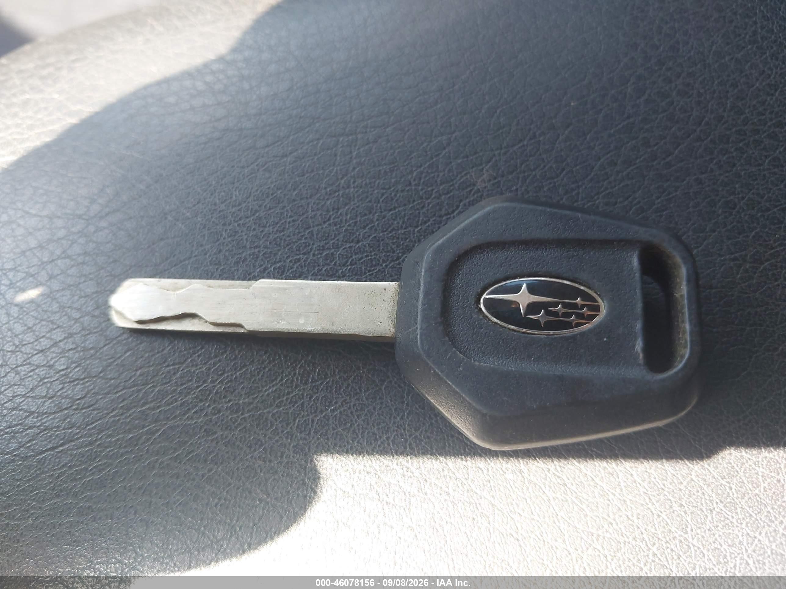 2010 Subaru Forester 2.5x Premium Серебряный vin: JF2SH6CC8AH716868