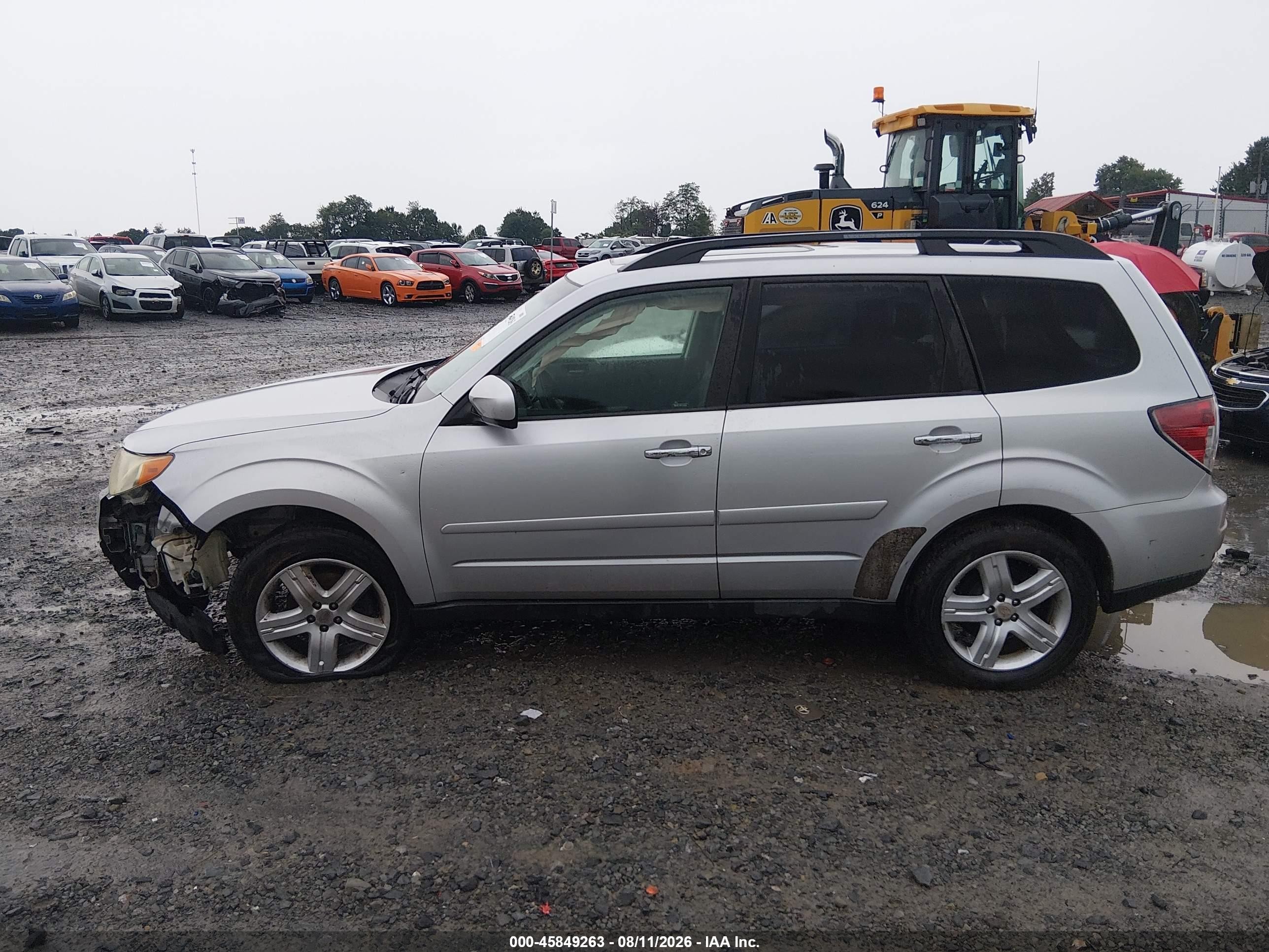 2010 Subaru Forester 2.5x Premium Серебряный vin: JF2SH6CC8AH731175