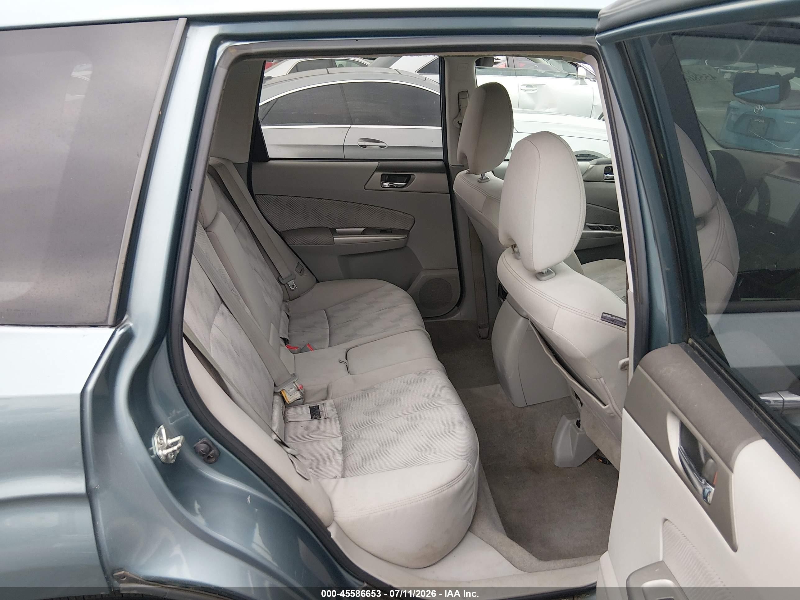 2010 Subaru Forester 2.5x Premium Blue vin: JF2SH6CC8AH748283