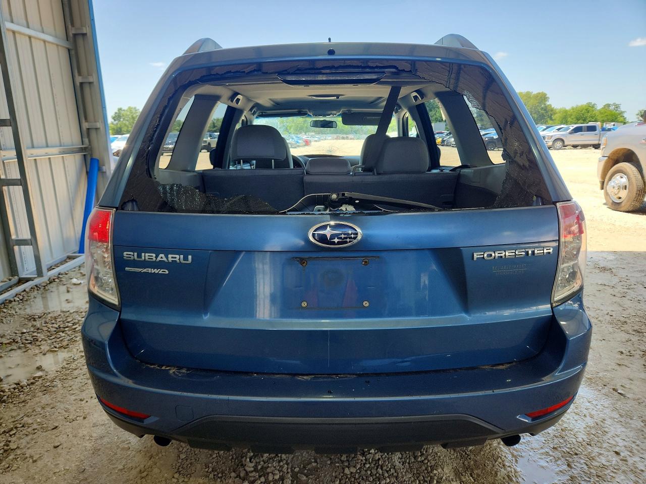 2010 Subaru Forester 2.5x Premium Blue vin: JF2SH6CC8AH752186