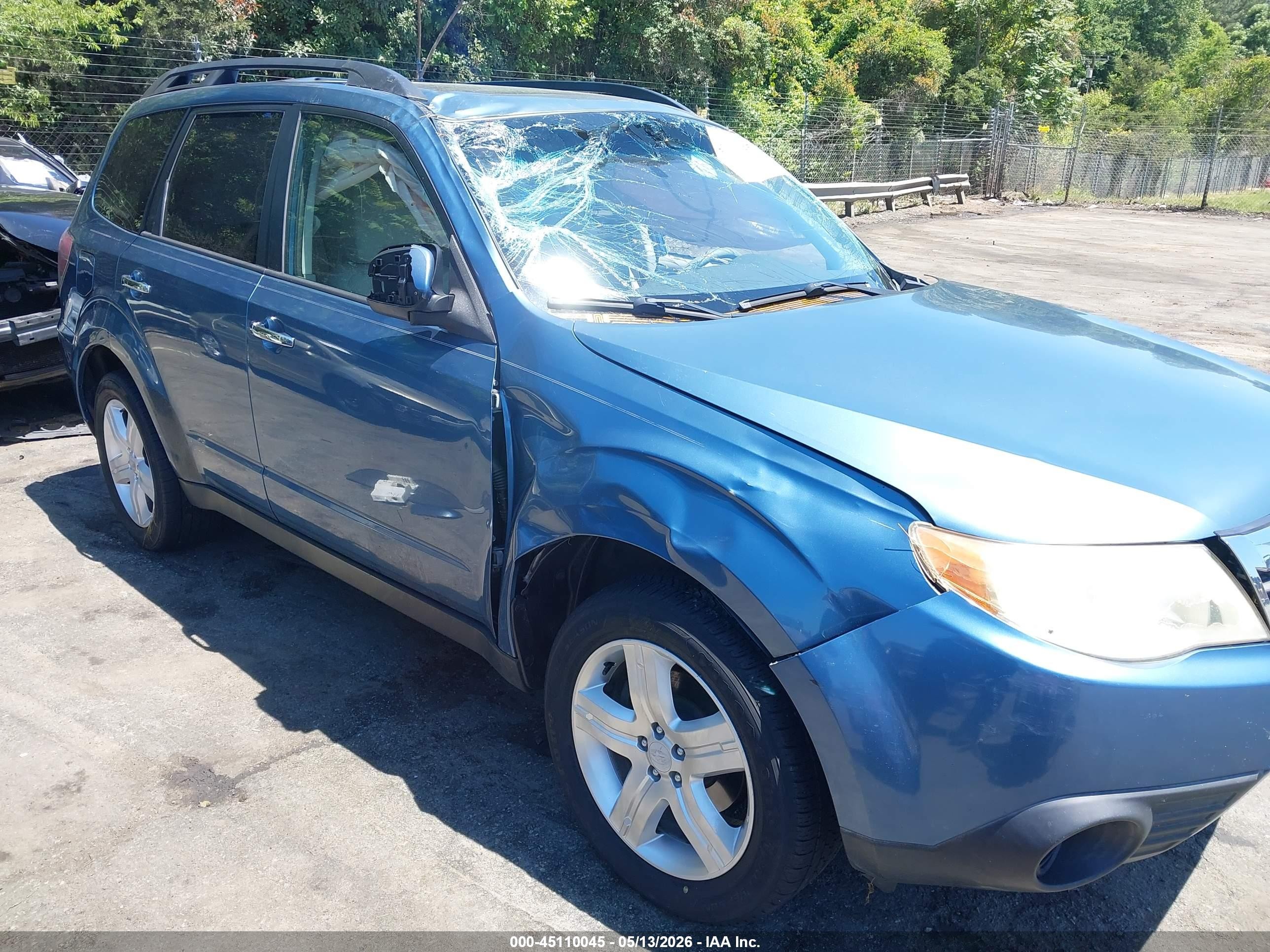 2010 Subaru Forester 2.5x Premium Blue vin: JF2SH6CC8AH765181
