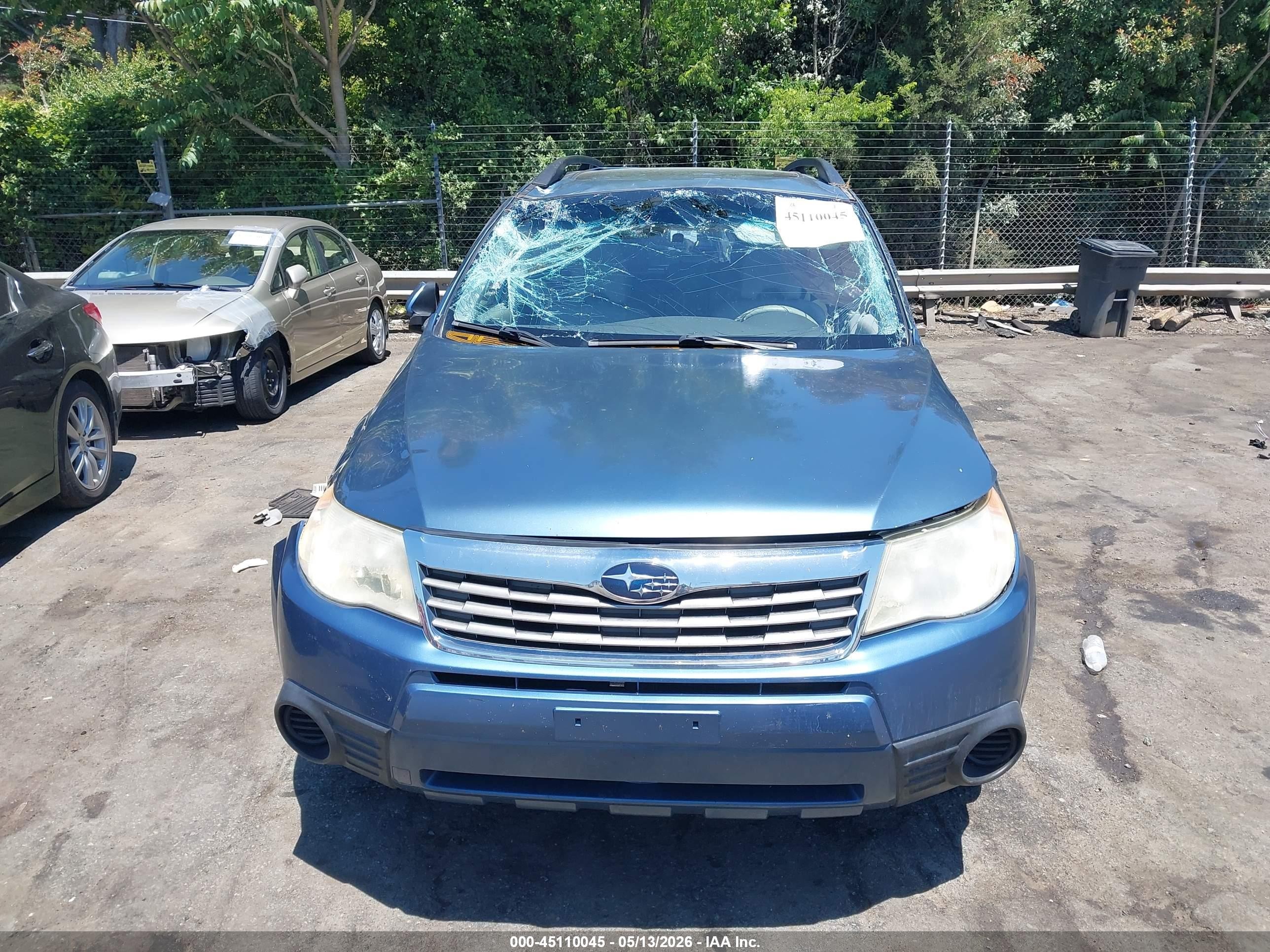 2010 Subaru Forester 2.5x Premium Blue vin: JF2SH6CC8AH765181