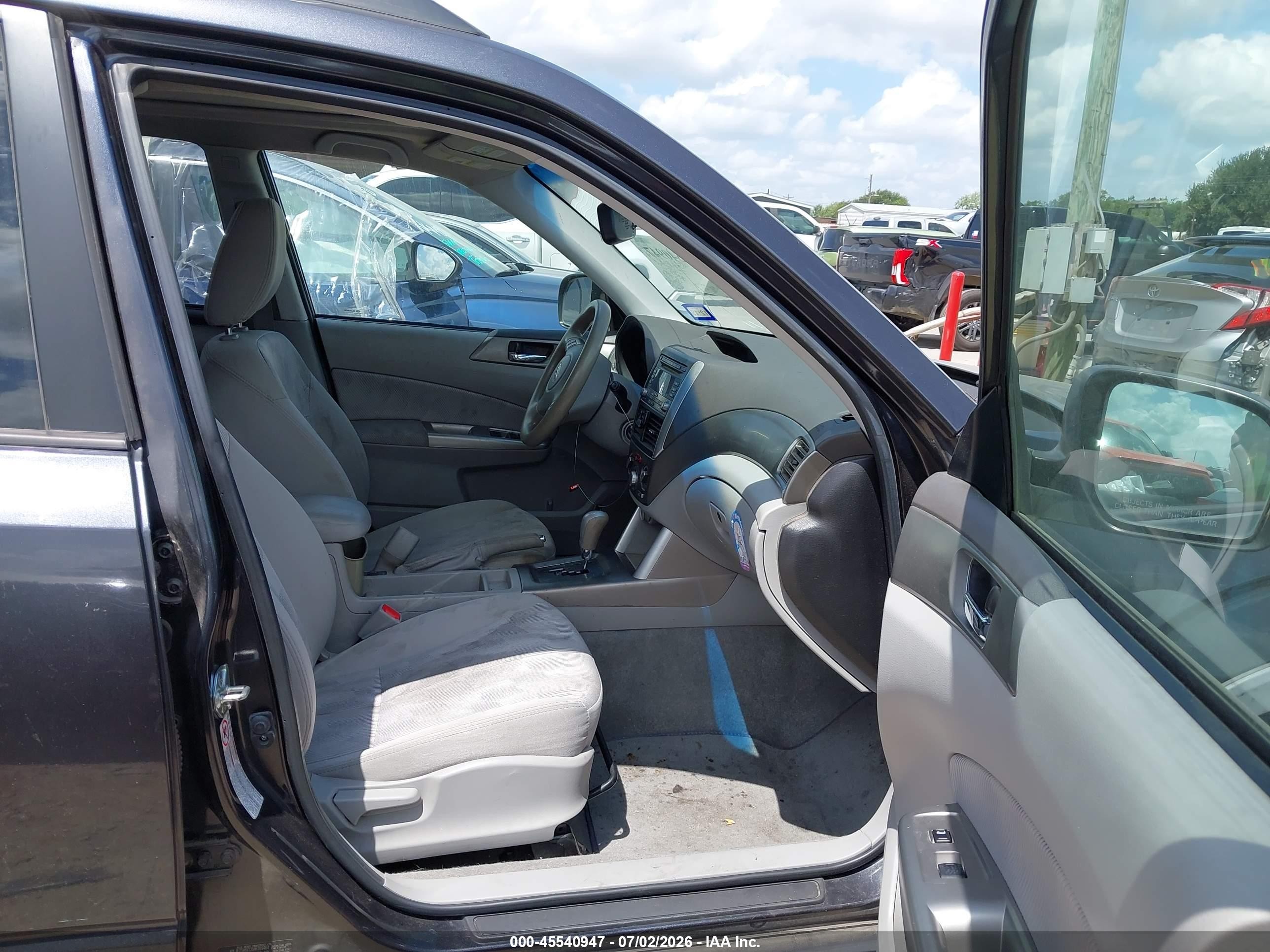 2010 Subaru Forester 2.5x Premium Black vin: JF2SH6CC8AH789464