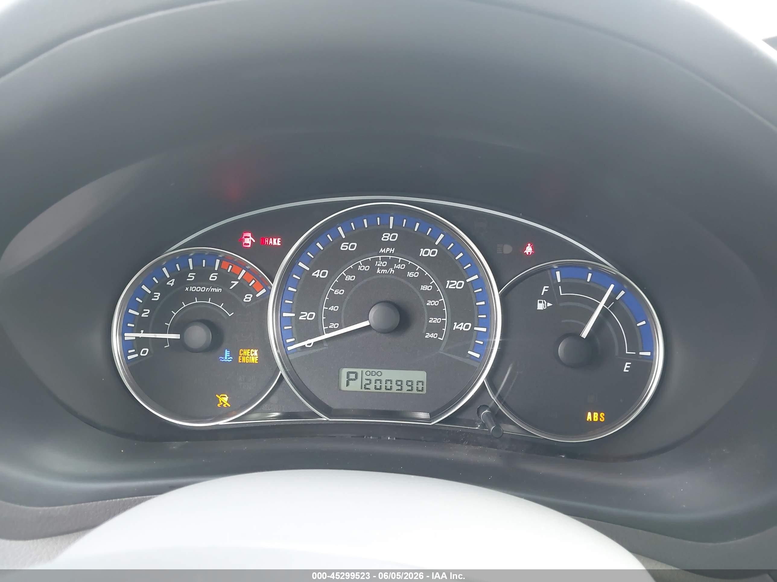 2010 Subaru Forester 2.5x Premium White vin: JF2SH6CC8AH795877