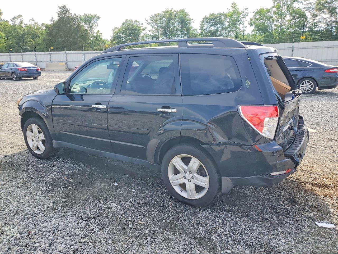 2010 Subaru Forester 2.5x Premium Black vin: JF2SH6CC8AH796253