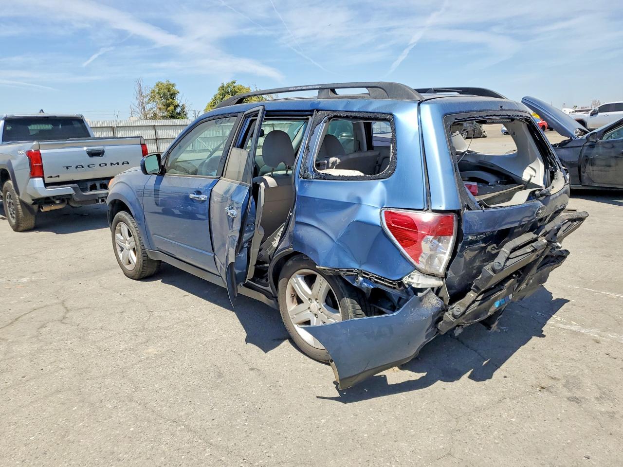 2010 Subaru Forester 2.5x Premium Blue vin: JF2SH6CC9AH715292