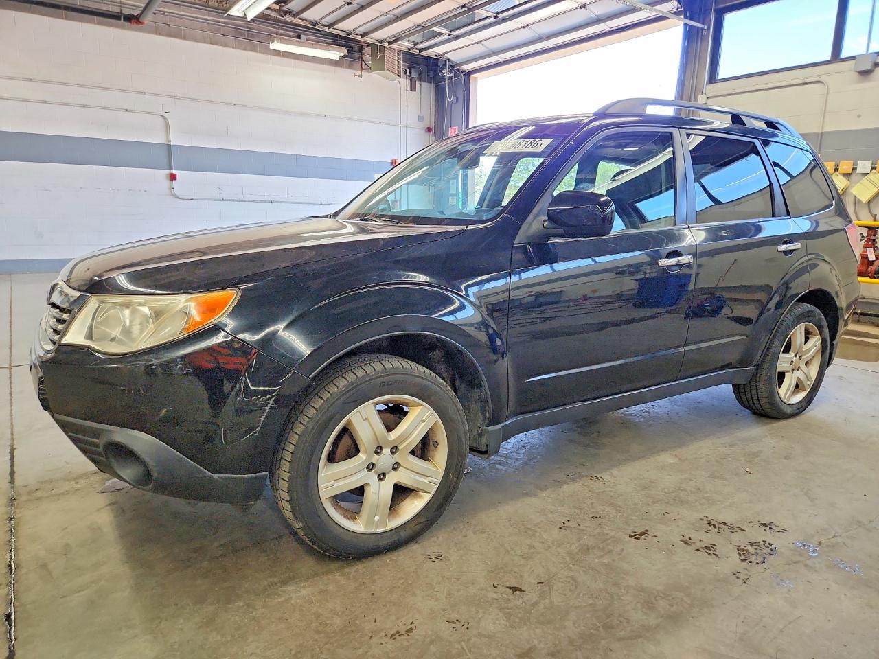 2010 Subaru Forester 2.5x Premium Black vin: JF2SH6CC9AH725417