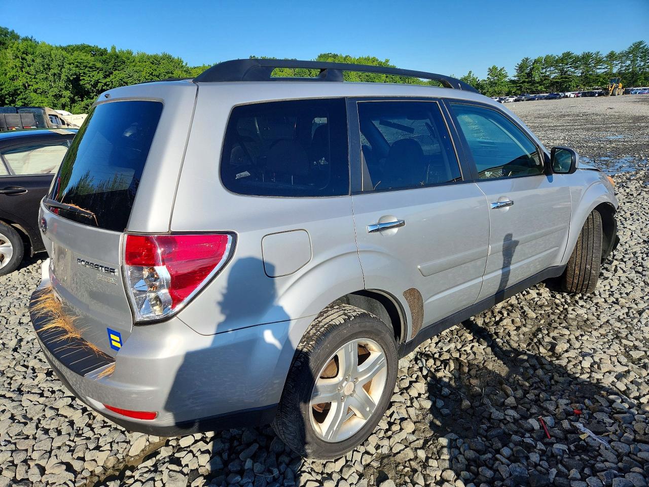 2010 Subaru Forester 2.5x Premium Silver vin: JF2SH6CC9AH730794