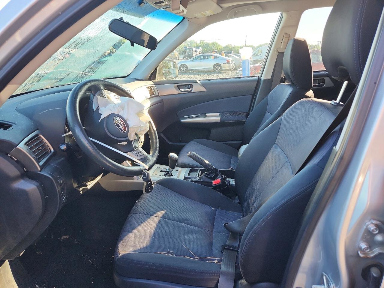 2010 Subaru Forester 2.5x Premium Silver vin: JF2SH6CC9AH730794