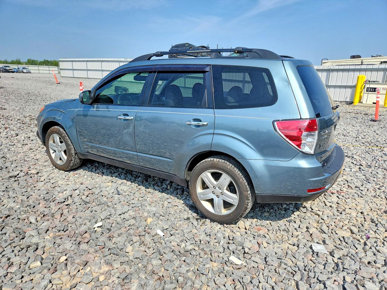 2010 Subaru Forester 2.5x Premium Blue vin: JF2SH6CC9AH748048