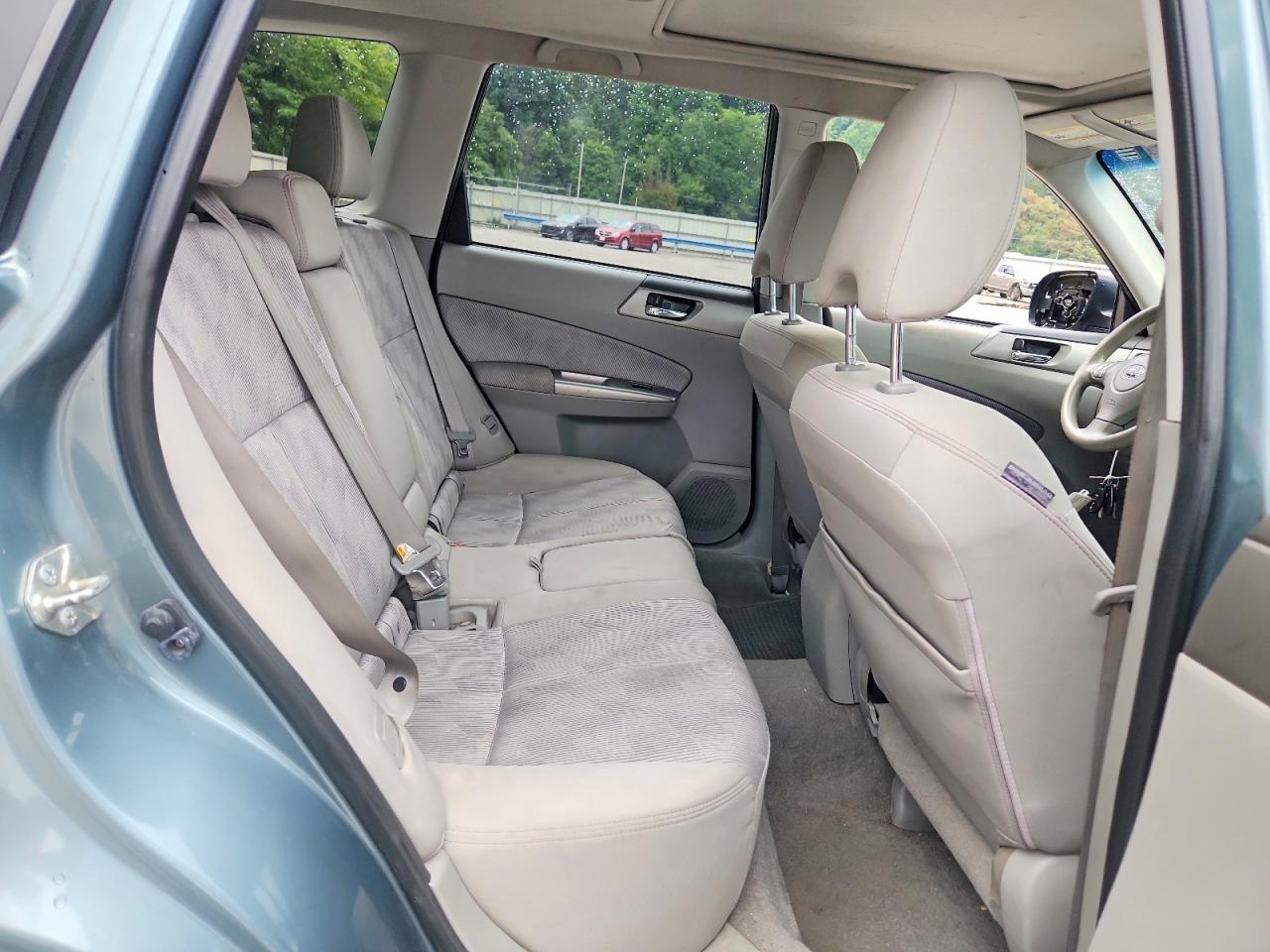 2010 Subaru Forester 2.5x Premium Green vin: JF2SH6CC9AH749653