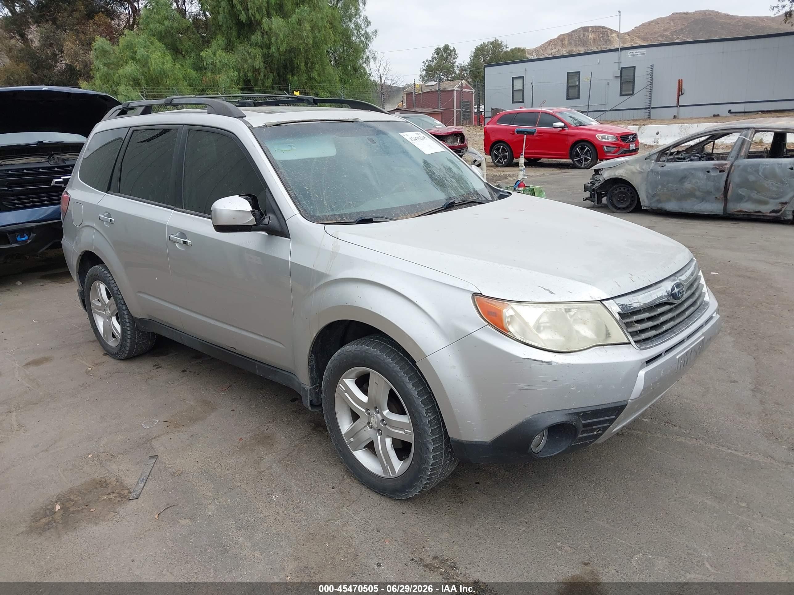 2010 Subaru Forester 2.5x Premium Silver vin: JF2SH6CC9AH767554