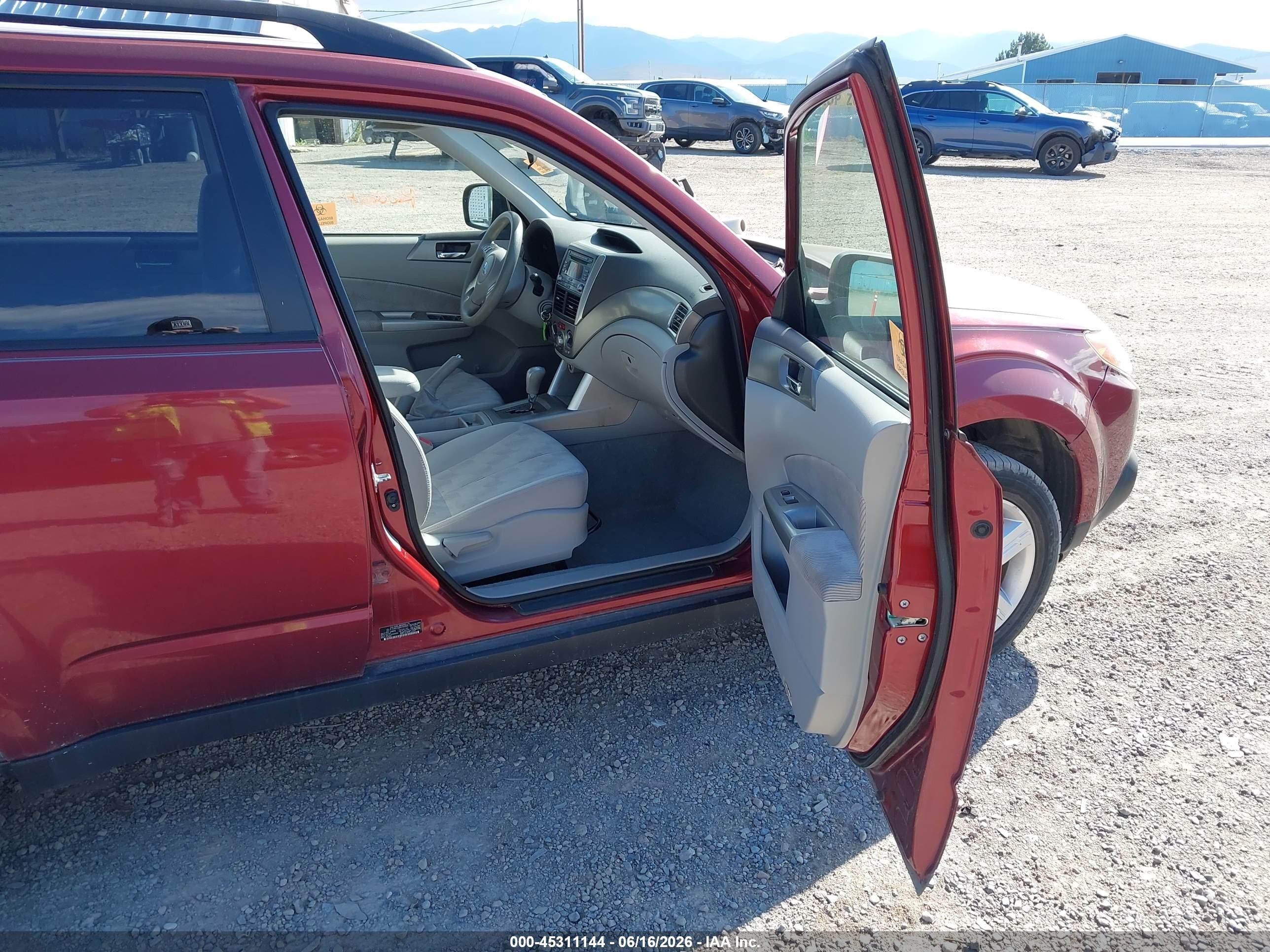 2010 Subaru Forester 2.5x Premium Red vin: JF2SH6CC9AH769904