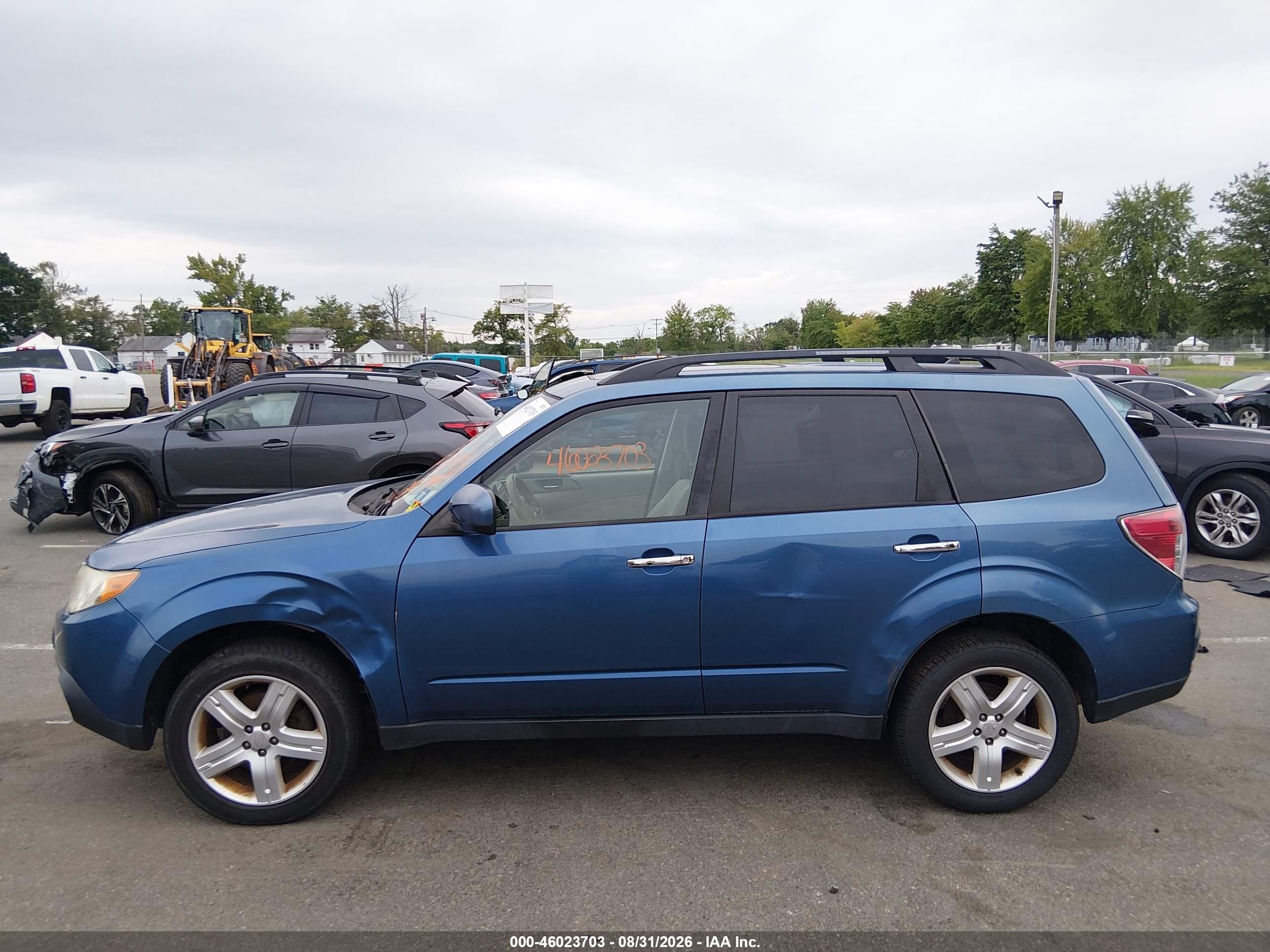 2010 Subaru Forester 2.5x Premium Синий vin: JF2SH6CC9AH772527