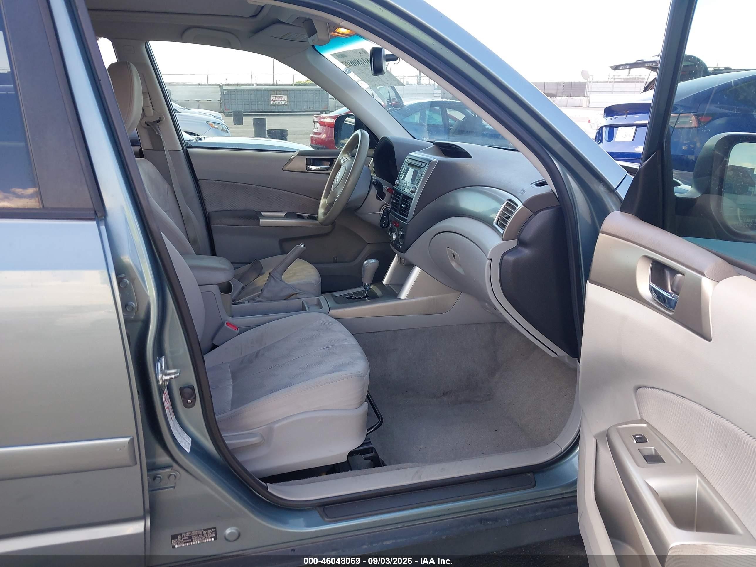 2010 Subaru Forester 2.5x Premium Green vin: JF2SH6CC9AH781096