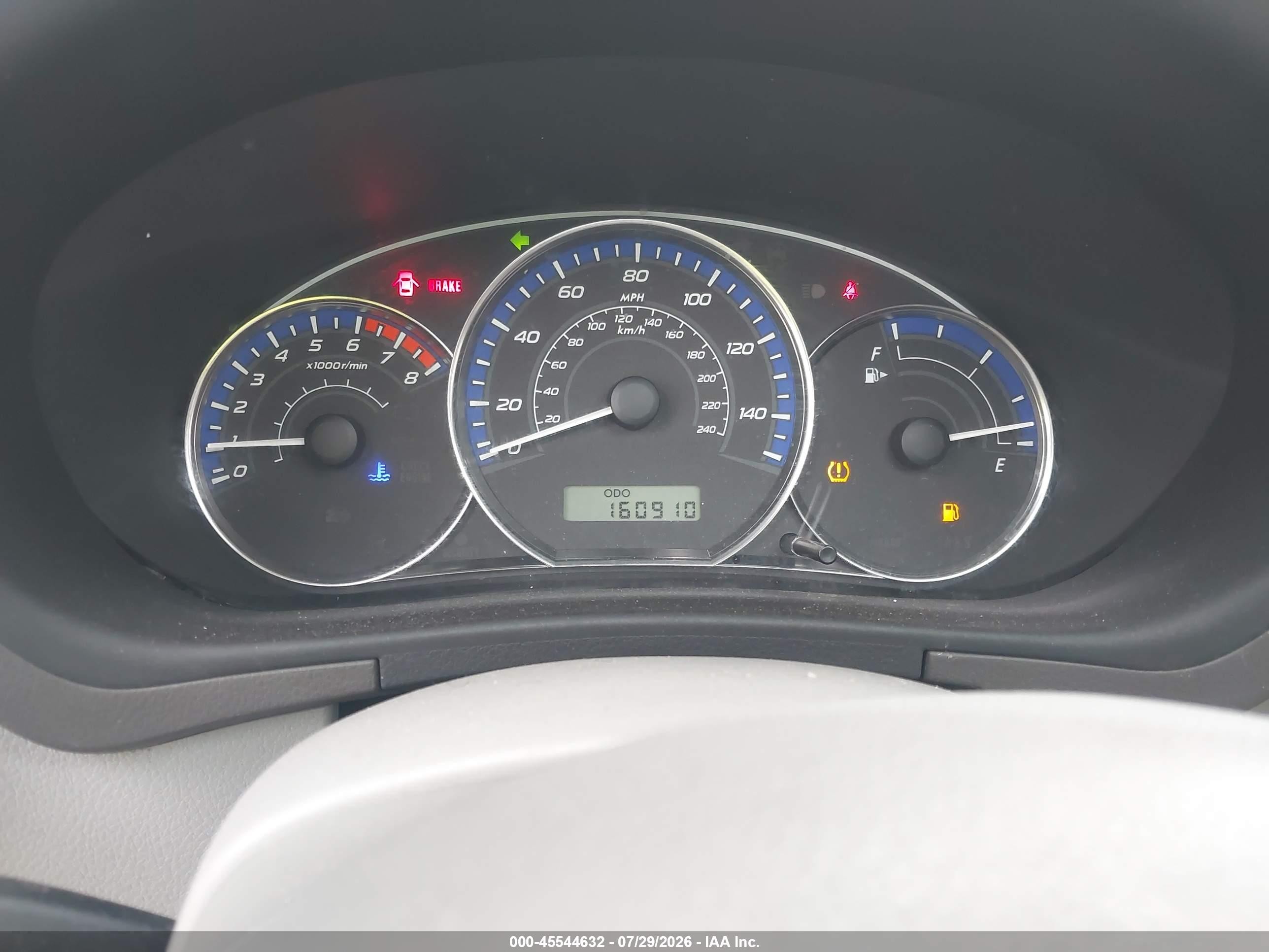 2010 Subaru Forester 2.5x Premium White vin: JF2SH6CCXAG749747