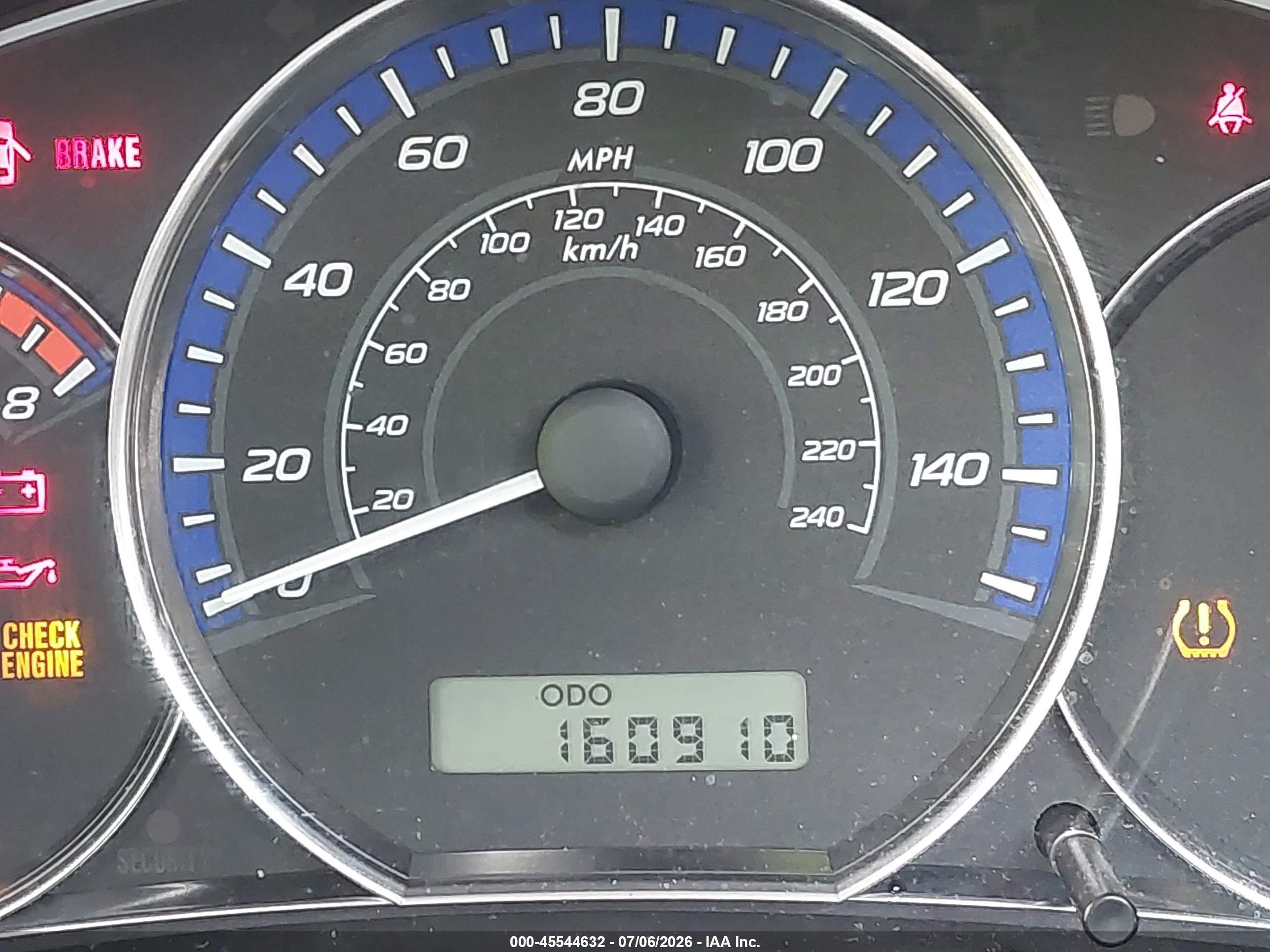 2010 Subaru Forester 2.5x Premium White vin: JF2SH6CCXAG749747