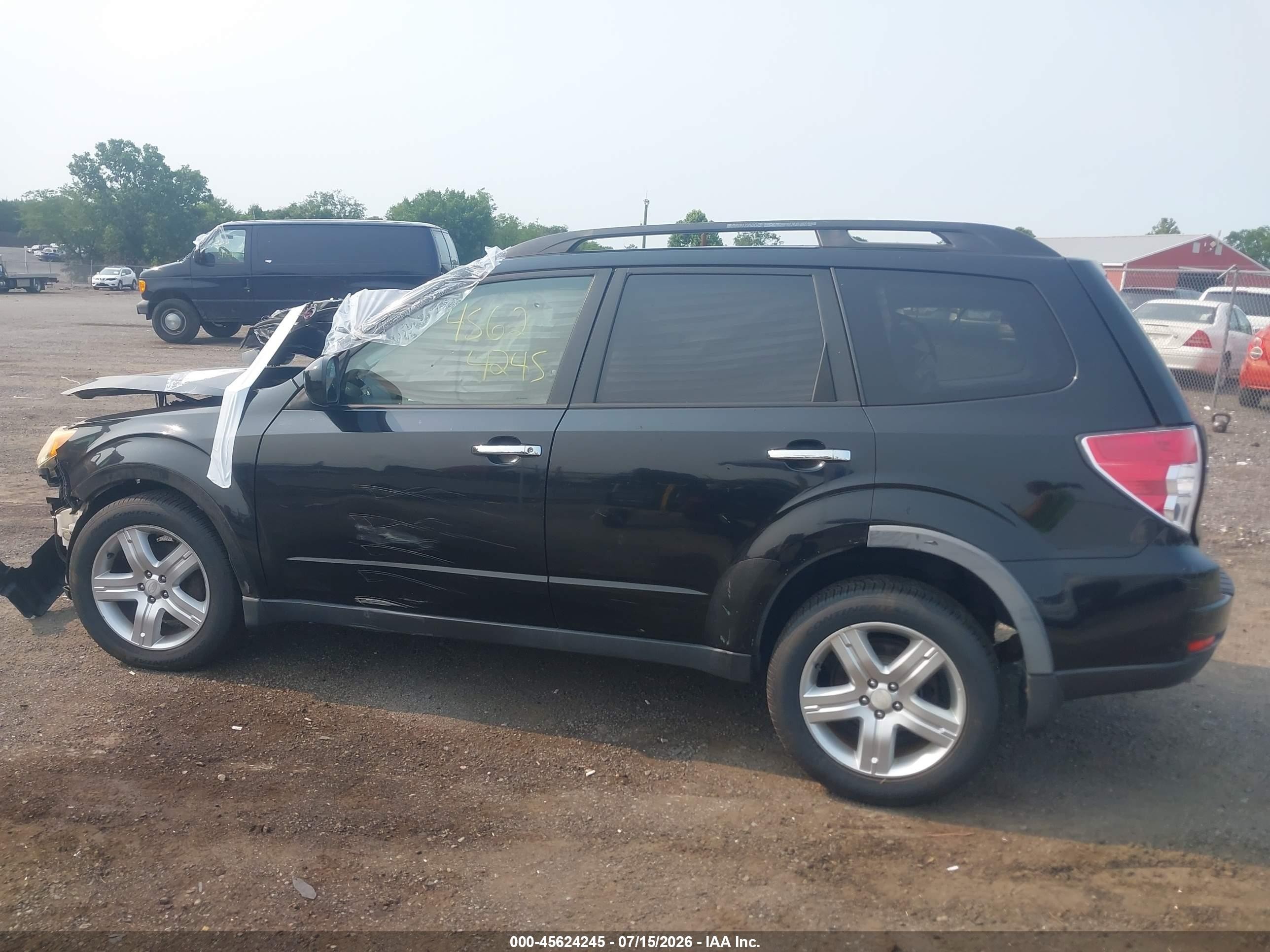 2010 Subaru Forester 2.5x Premium Black vin: JF2SH6CCXAH705144