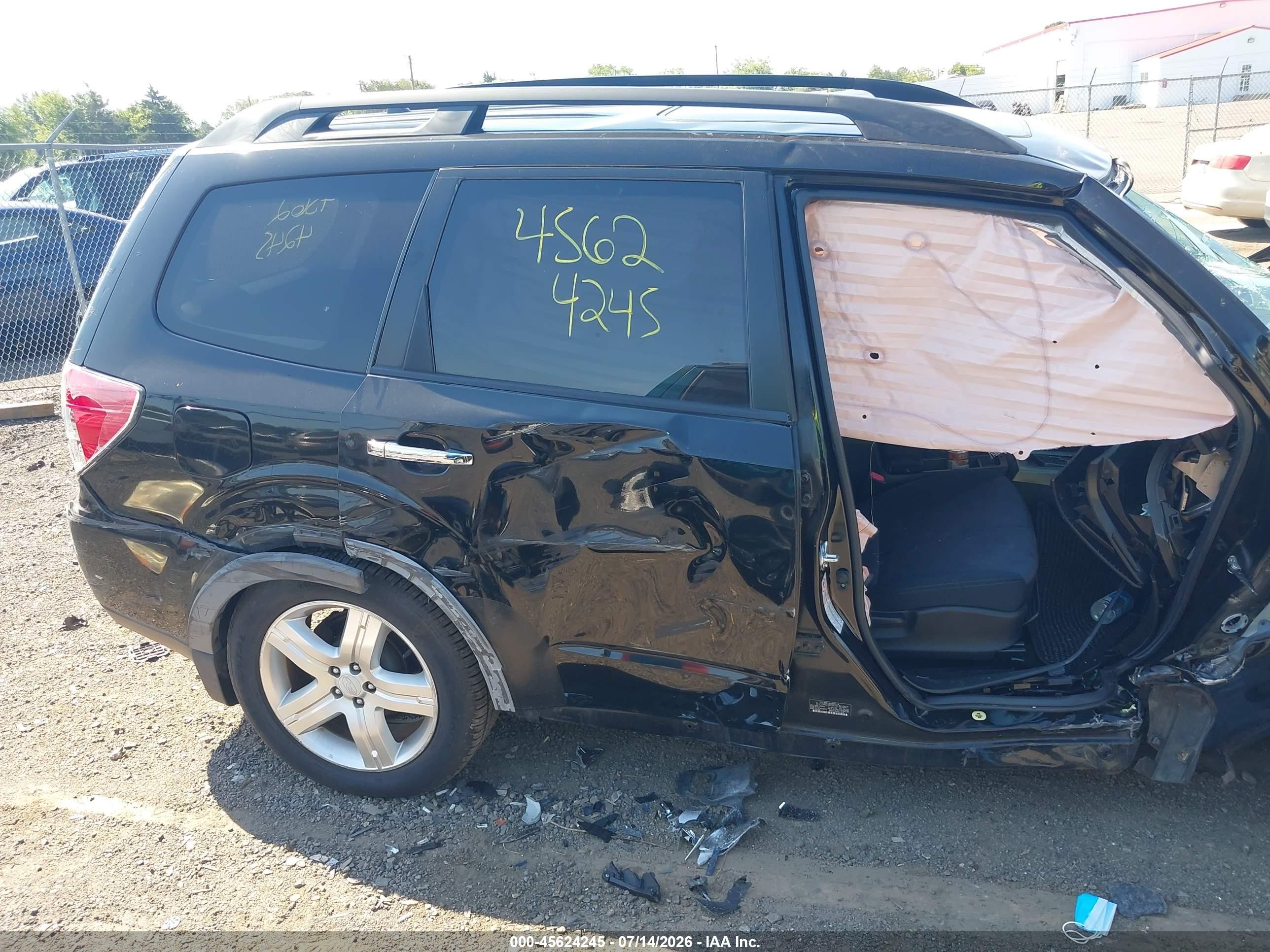 2010 Subaru Forester 2.5x Premium Black vin: JF2SH6CCXAH705144