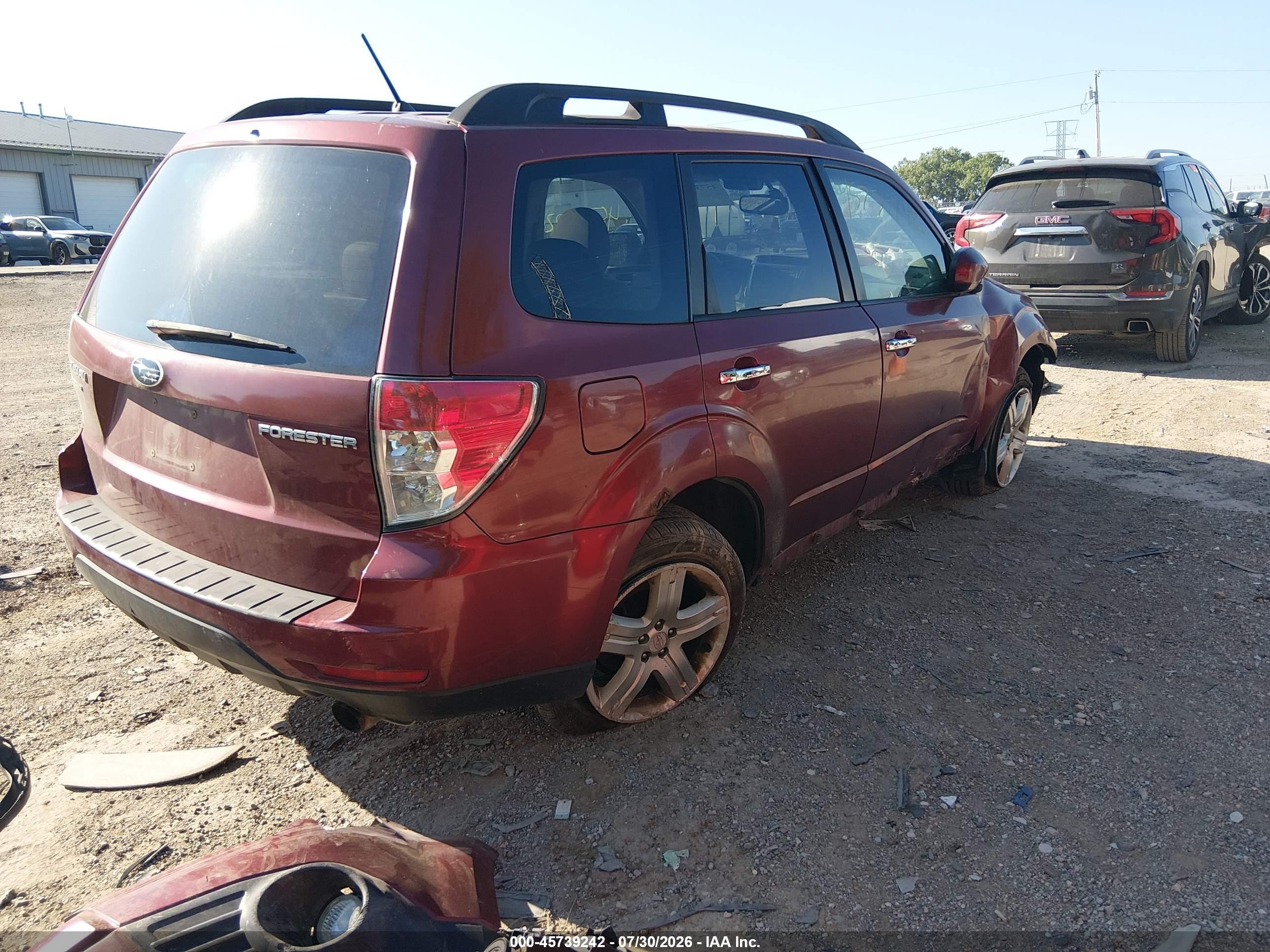 2010 Subaru Forester 2.5x Premium Red vin: JF2SH6CCXAH711588