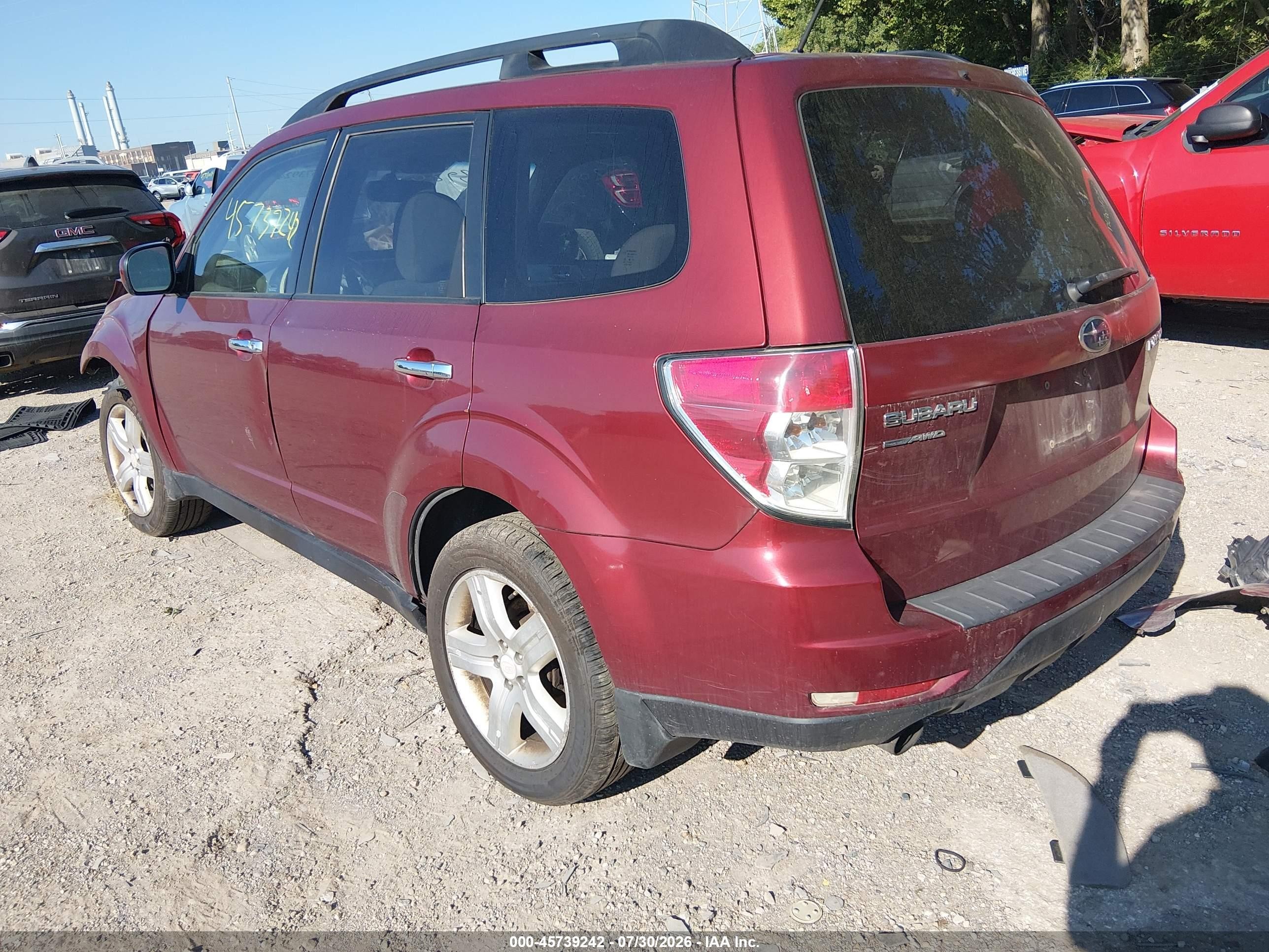 2010 Subaru Forester 2.5x Premium Red vin: JF2SH6CCXAH711588