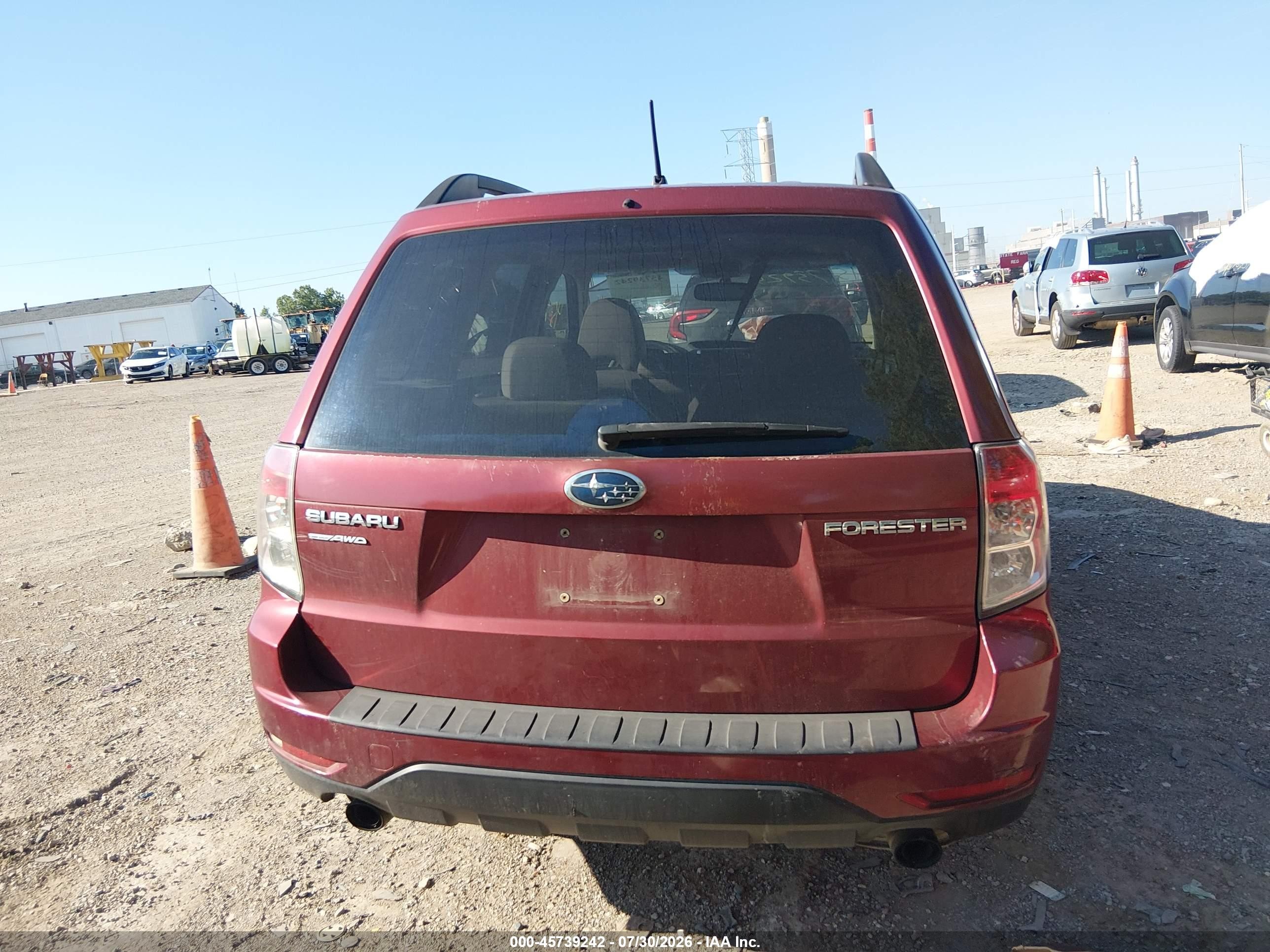 2010 Subaru Forester 2.5x Premium Red vin: JF2SH6CCXAH711588
