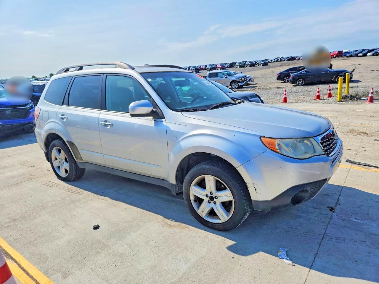 2010 Subaru Forester 2.5x Premium Silver vin: JF2SH6CCXAH720551