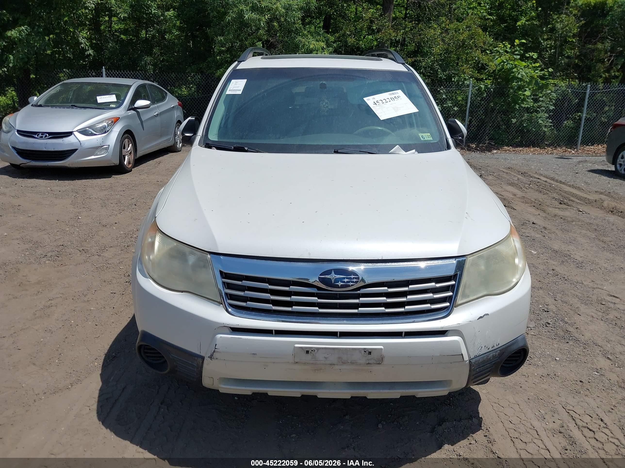 2010 Subaru Forester 2.5x Premium Кремовый vin: JF2SH6CCXAH741030