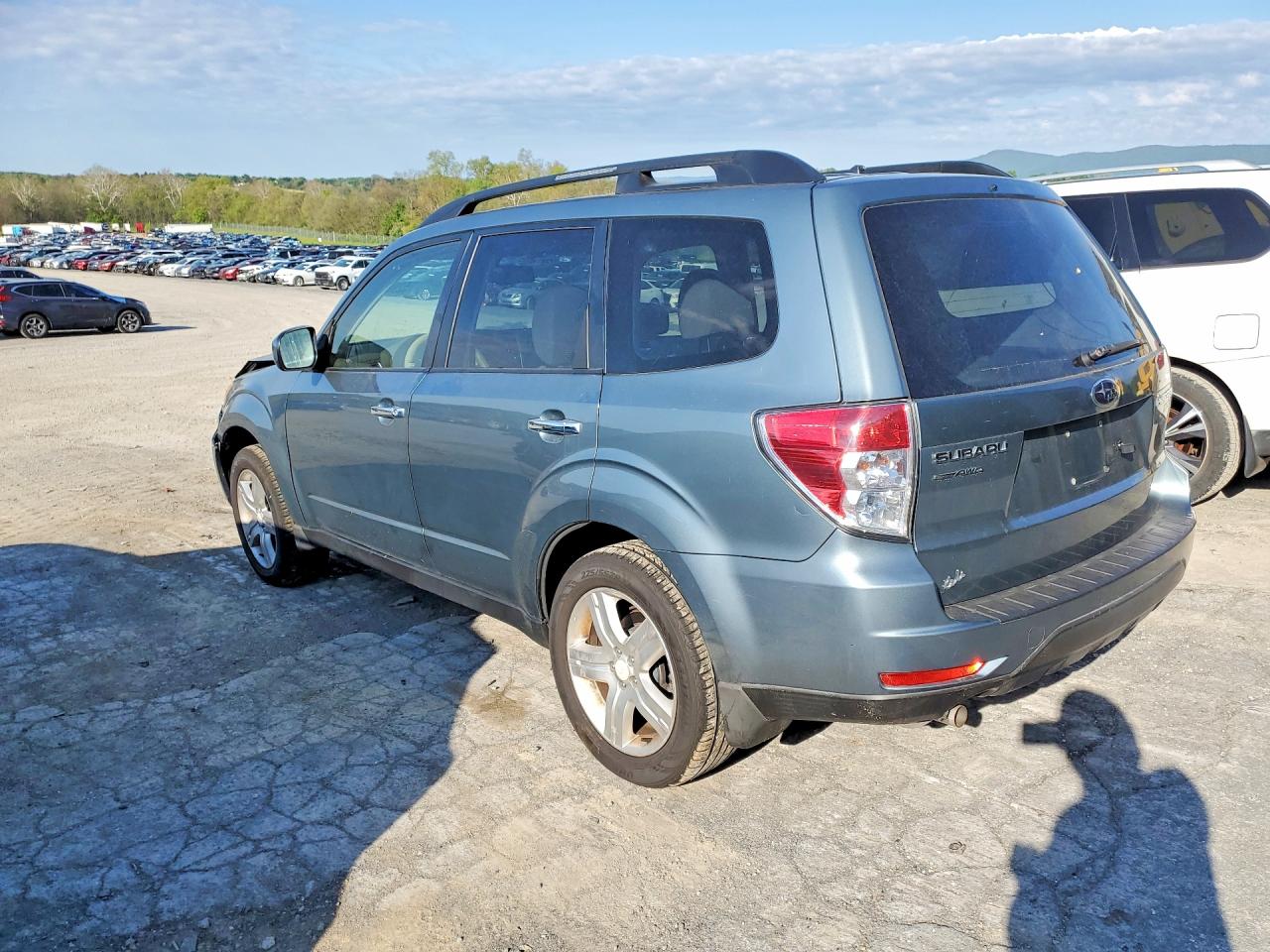 2010 Subaru Forester 2.5x Premium Blue vin: JF2SH6CCXAH762900