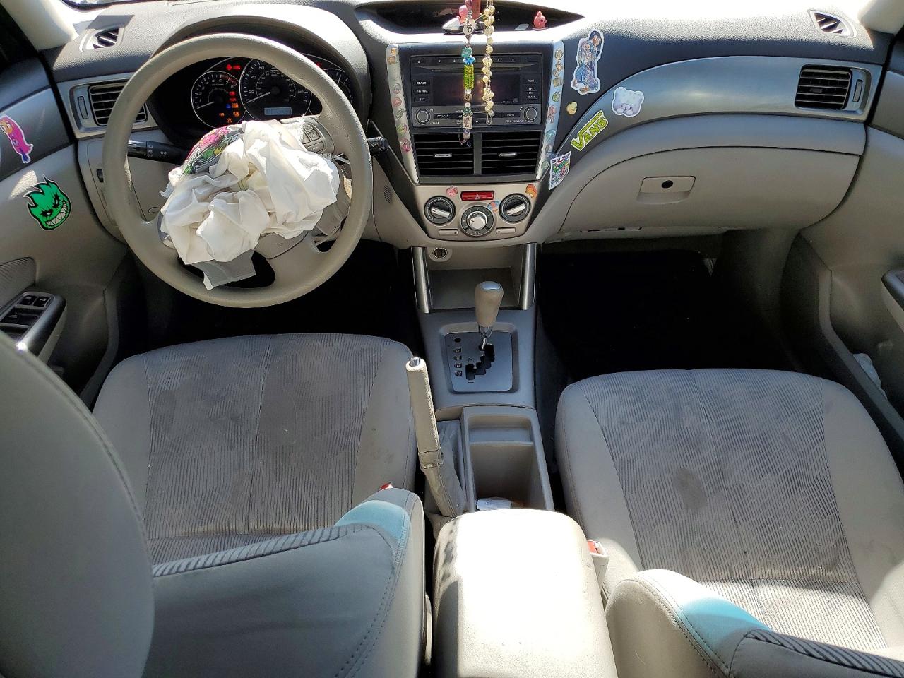 2010 Subaru Forester 2.5x Premium Gray vin: JF2SH6CCXAH794407