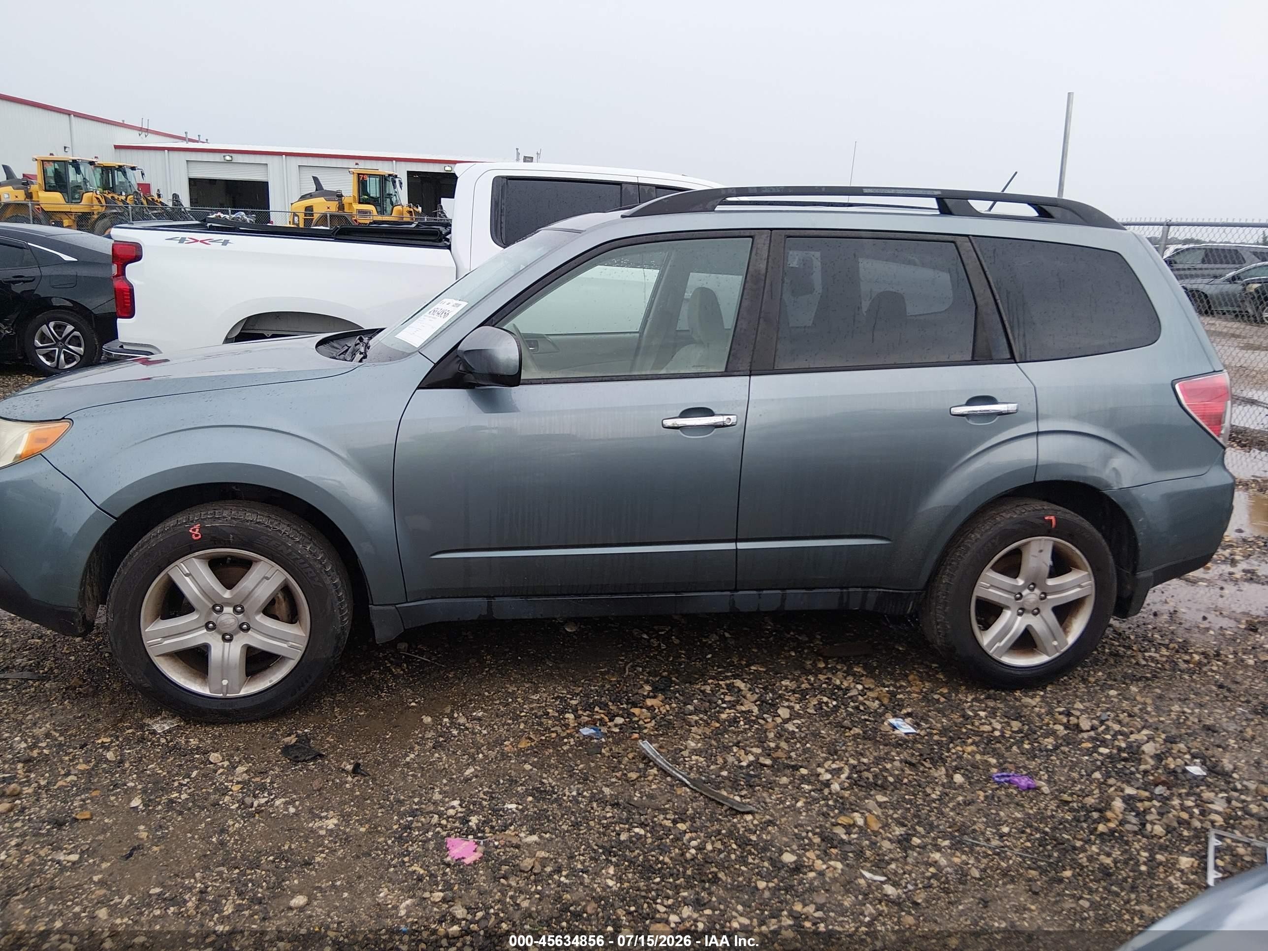 2010 Subaru Forester 2.5x Premium Blue vin: JF2SH6CCXAH796707