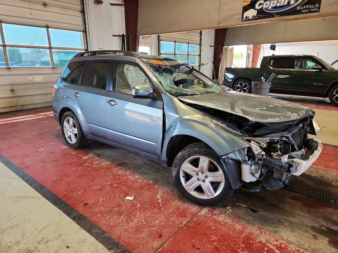 2010 Subaru Forester 2.5x Premium Gray vin: JF2SH6CCXAH805129
