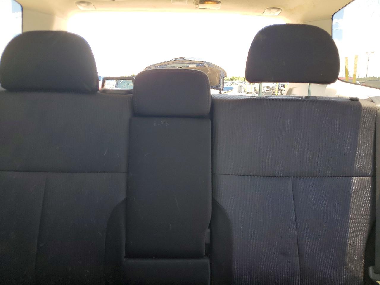 2010 Subaru Forester 2.5x Premium Silver vin: JF2SH6CCXAH901228