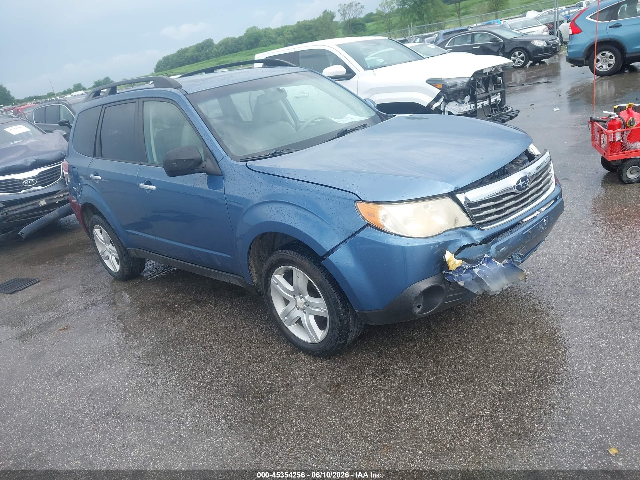 2010 Subaru Forester 2.5x Premium Blue vin: JF2SH6CCXAH914576