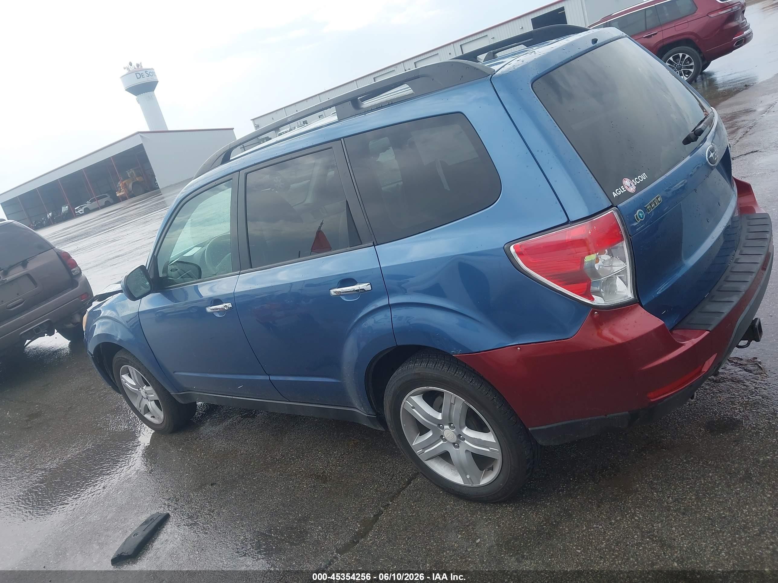 2010 Subaru Forester 2.5x Premium Blue vin: JF2SH6CCXAH914576
