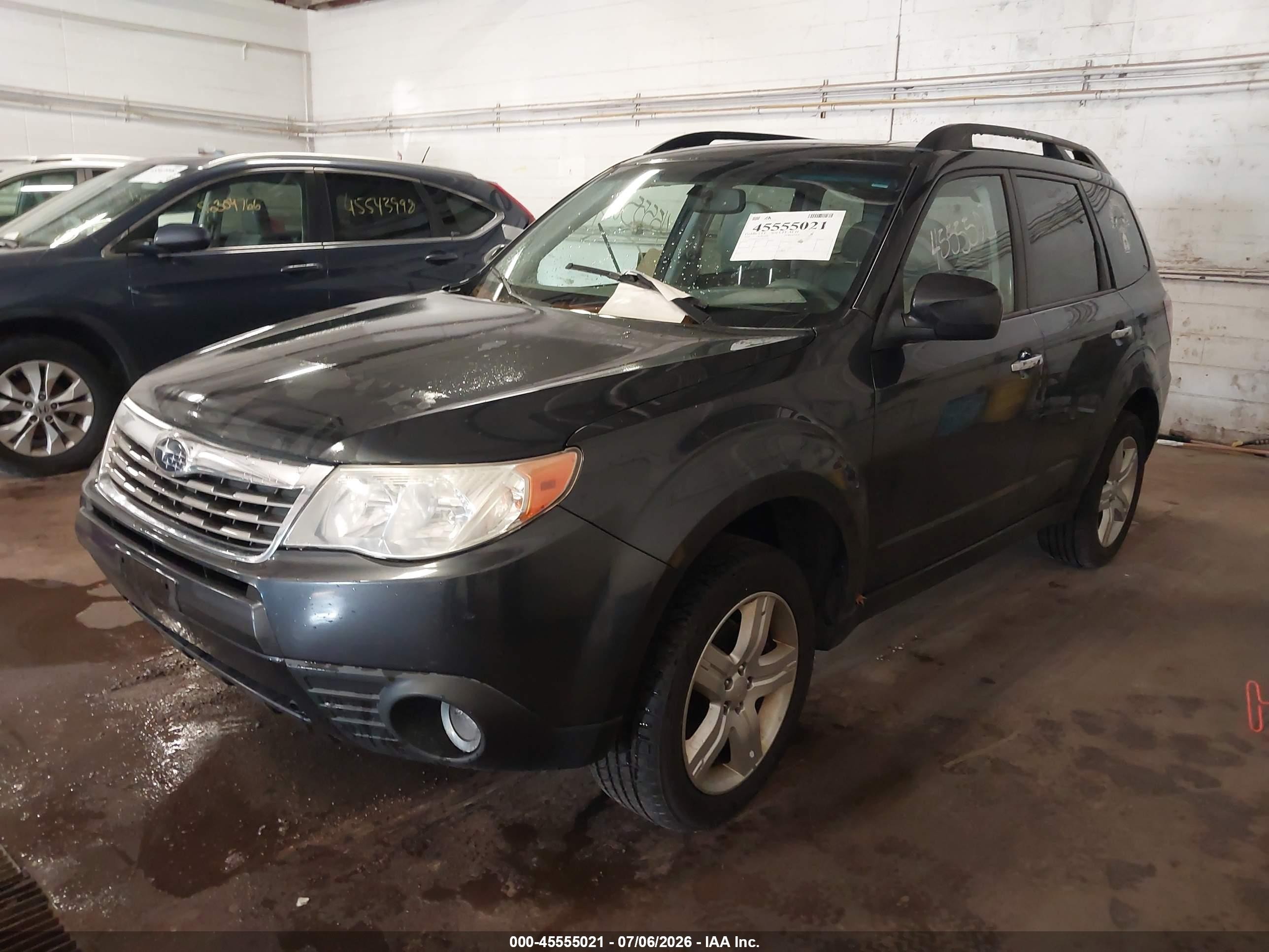 2010 Subaru Forester 2.5x Premium Gray vin: JF2SH6CCXAH917638