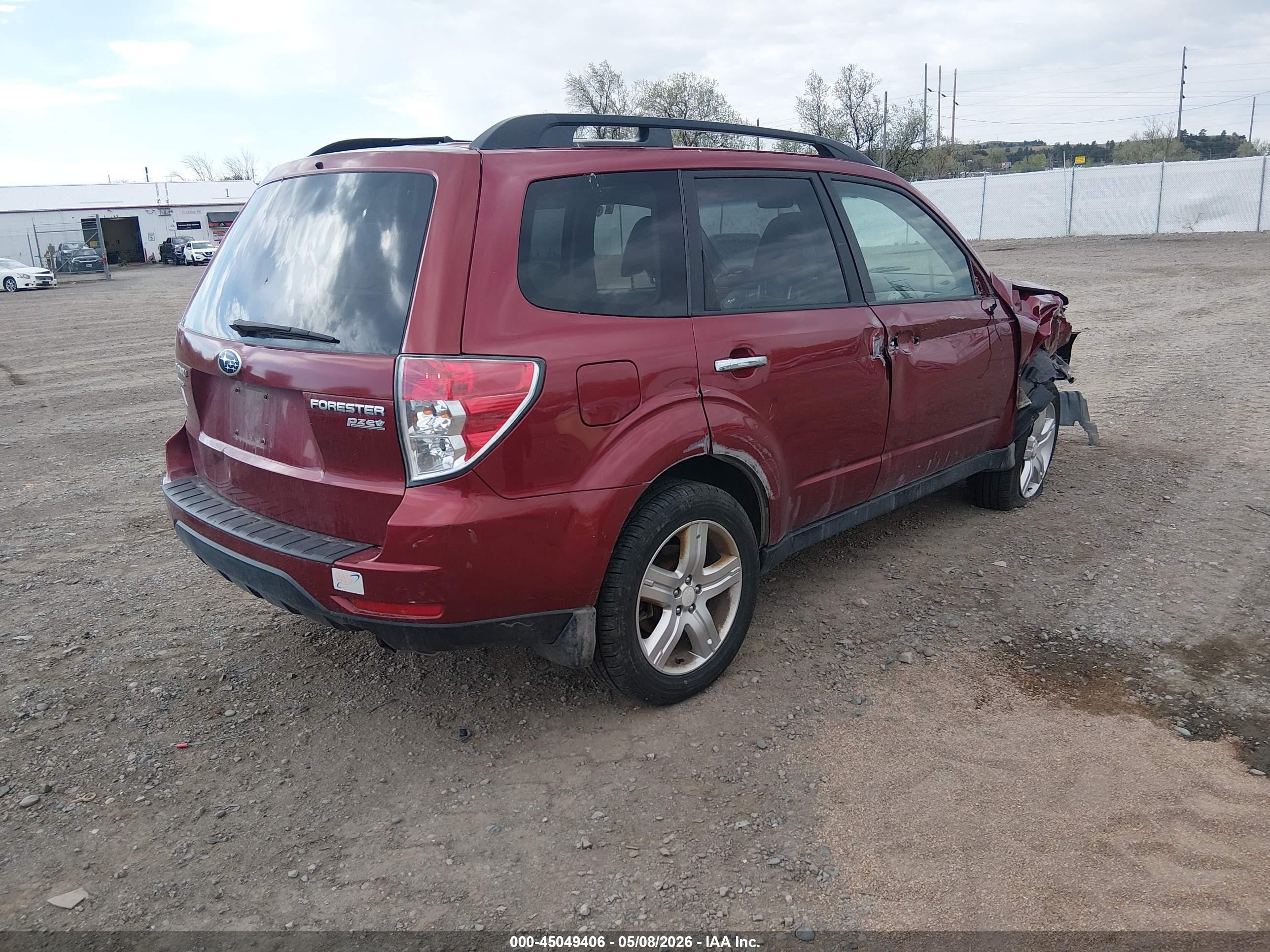 2010 Subaru Forester 2.5x Limited Red vin: JF2SH6DC0AH758613